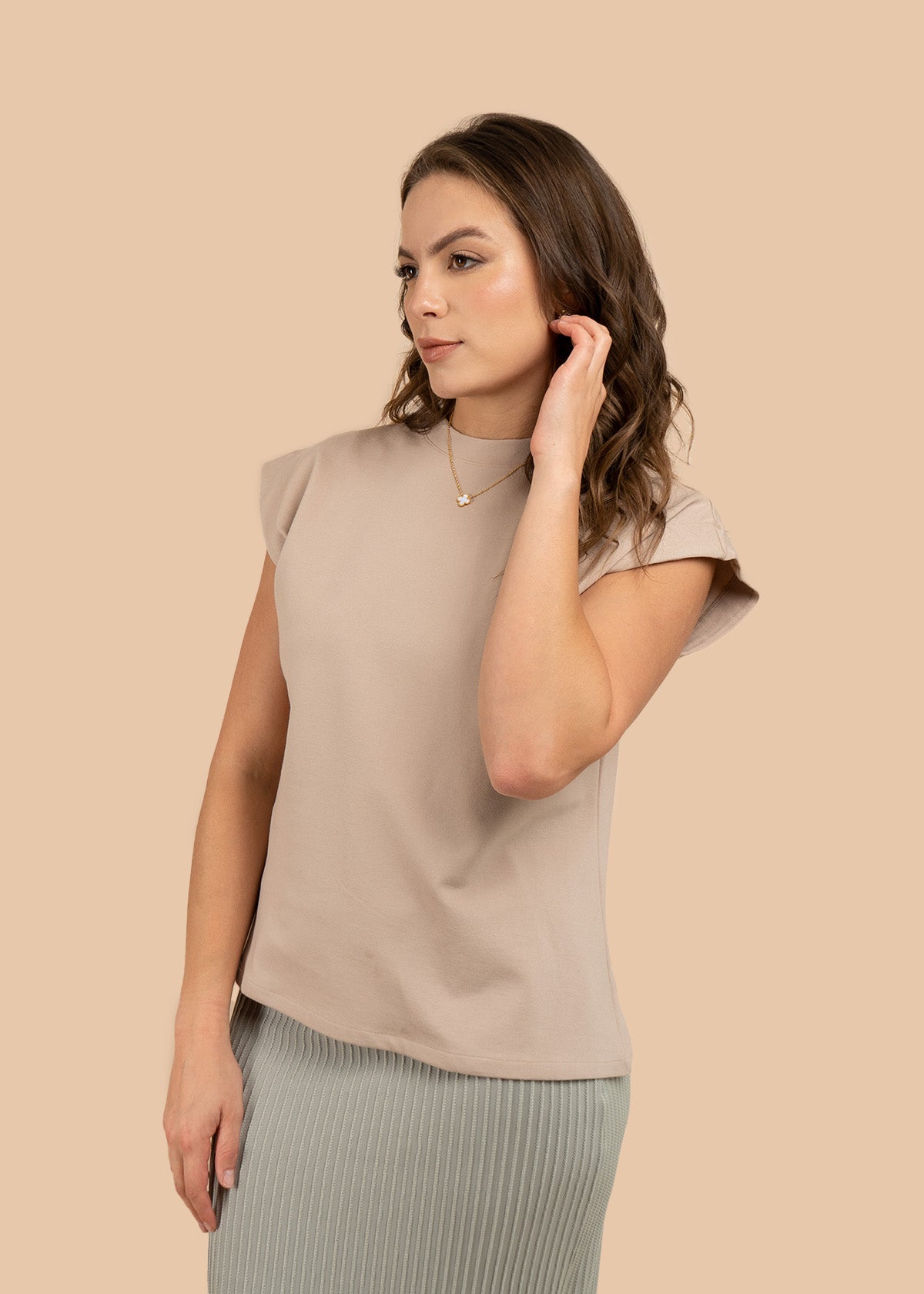 Camiseta color arena fondo entero y manga corta 106315