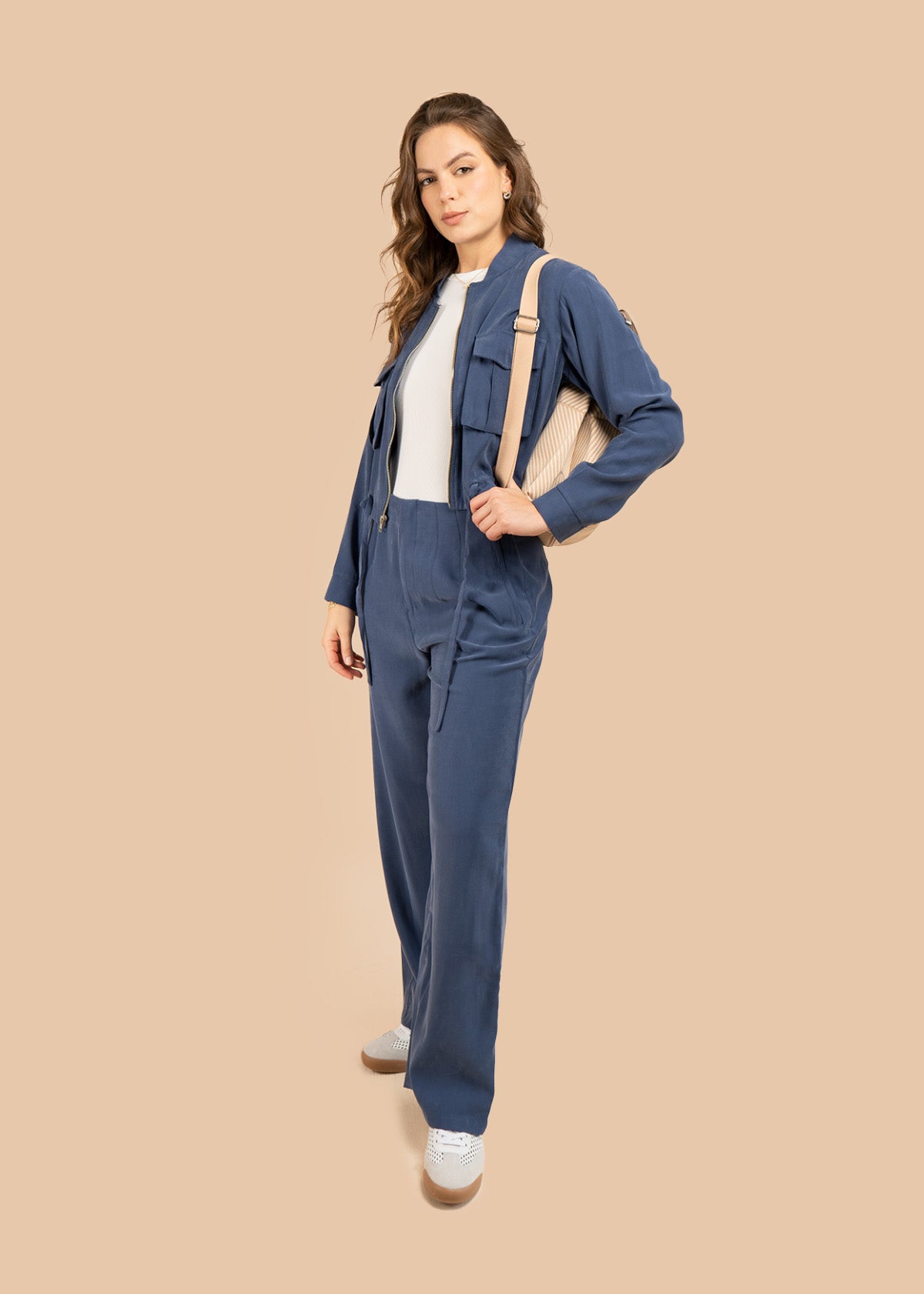 Pantalón color azul bota recta 106351