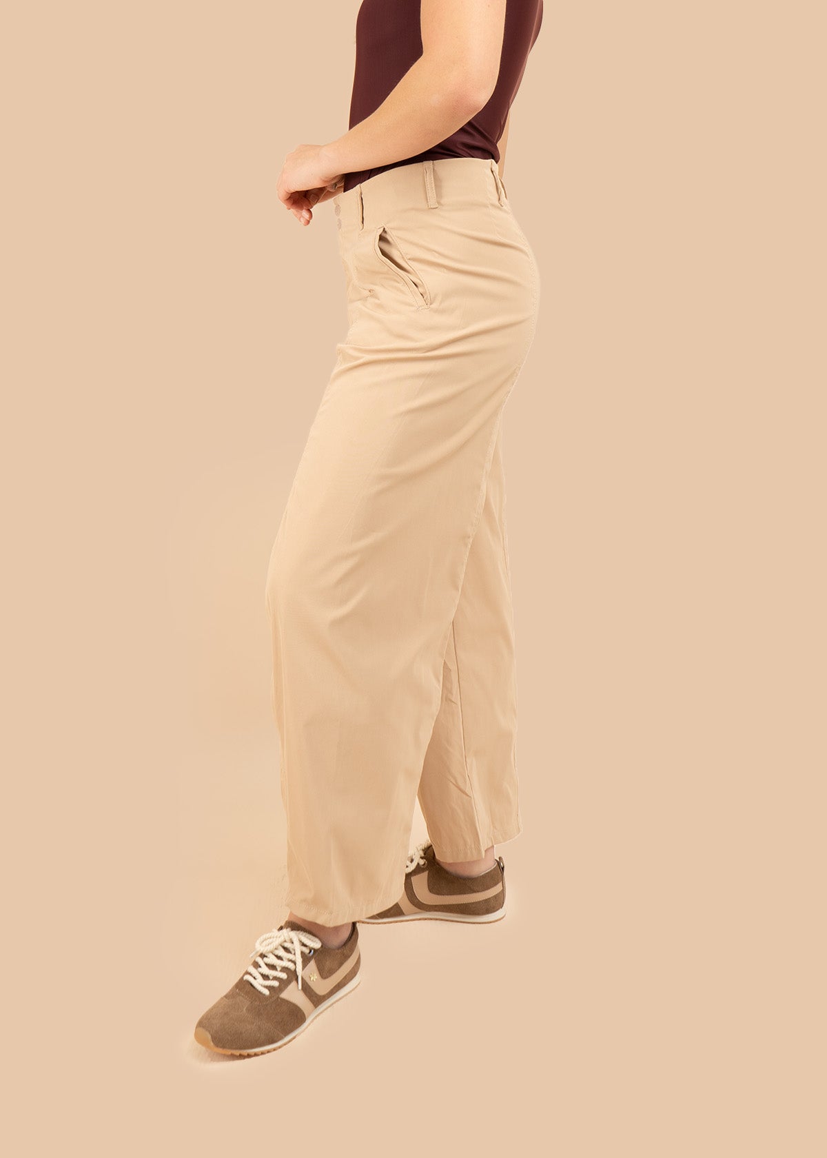 Pantalón color caqui bota ancha 106317