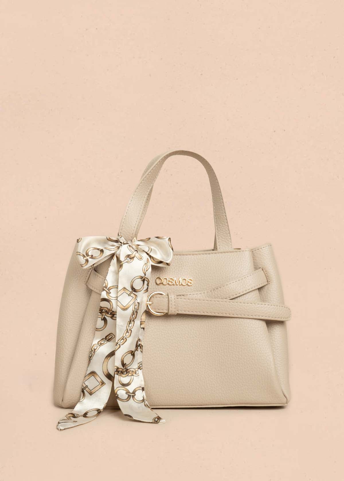 Cartera color taupe con aplique tipo cinturón y pañoleta 106327