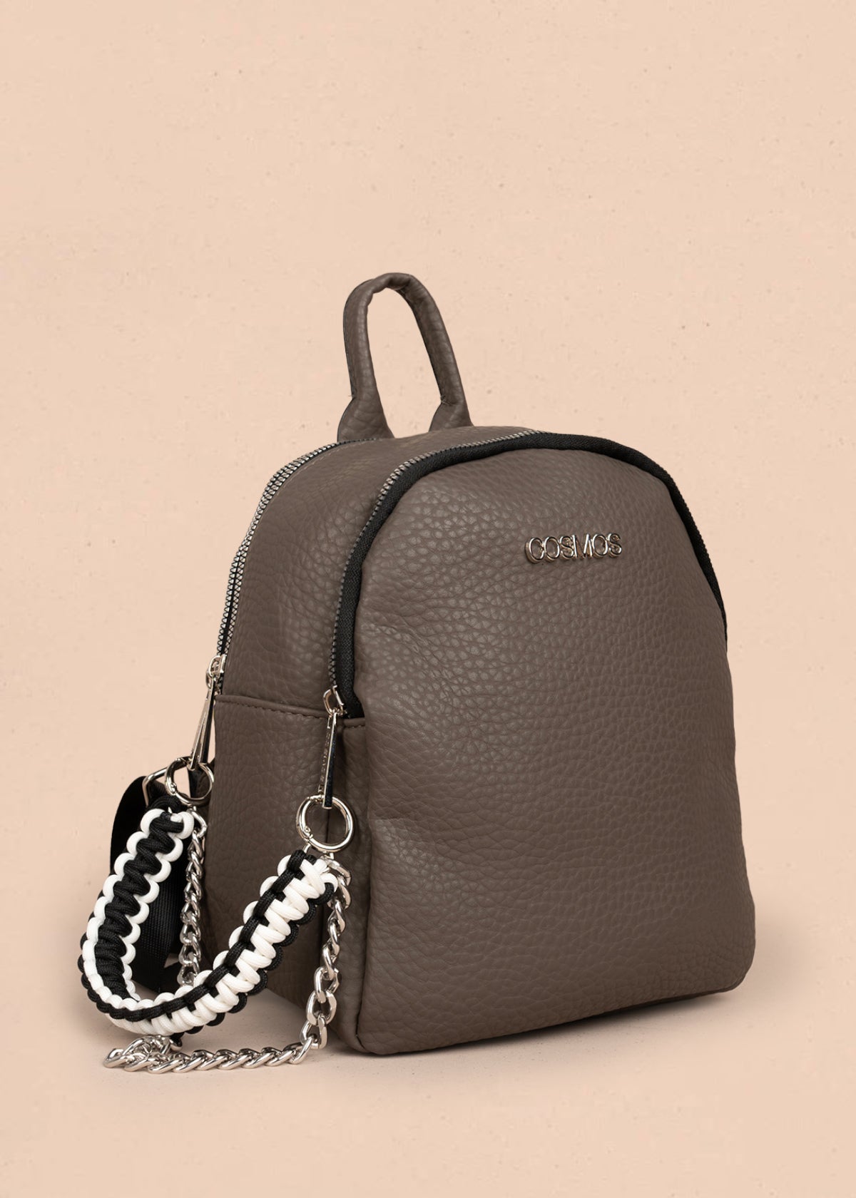 Morral color café con cadena lateral 106334