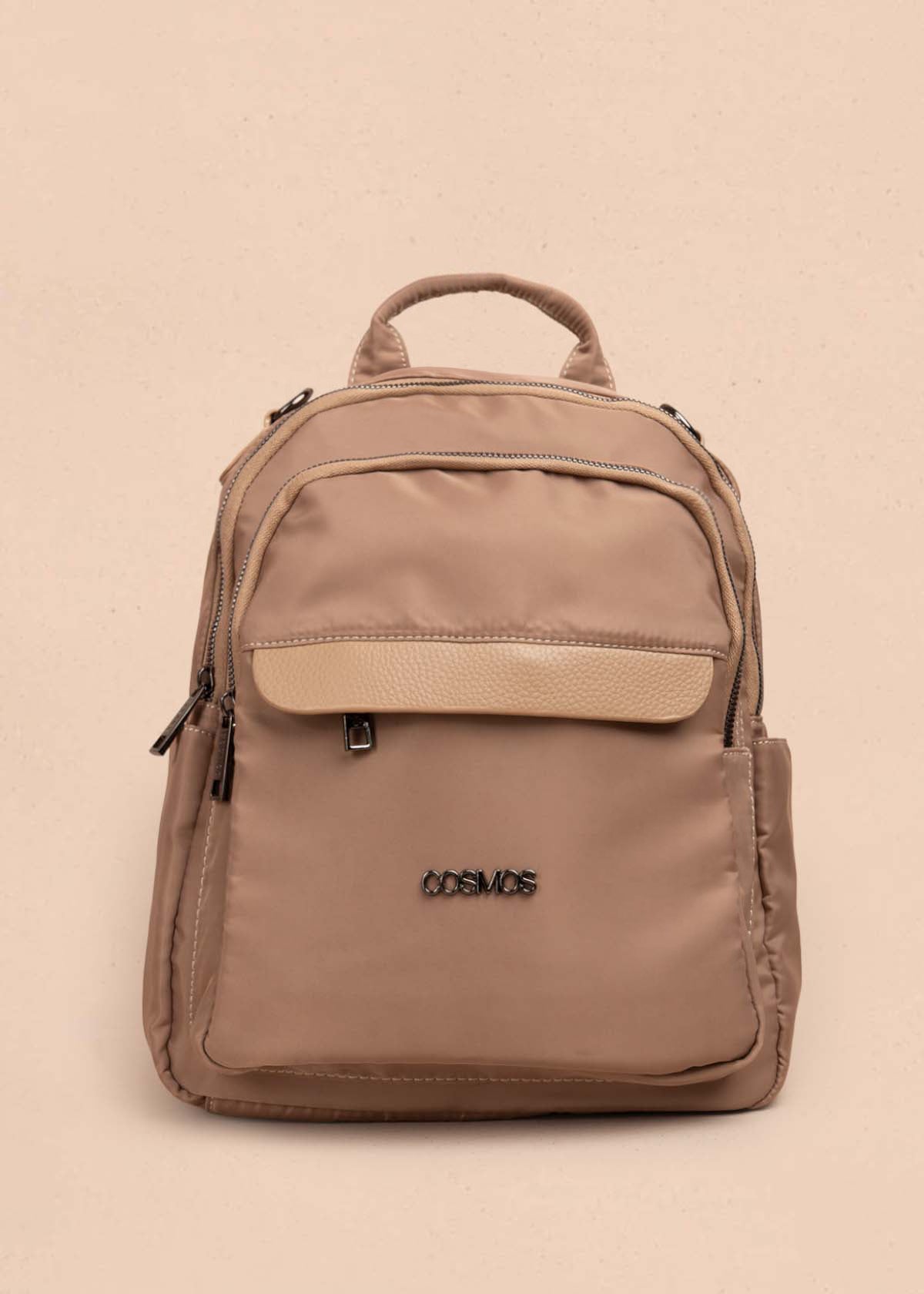 Morral color moca con bolsillos frontales y acabado liso 106338