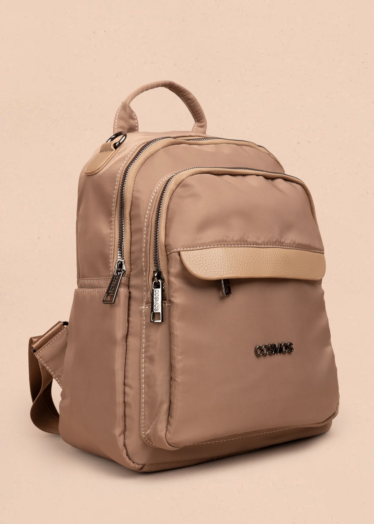 Morral color moca con bolsillos frontales y acabado liso 106338