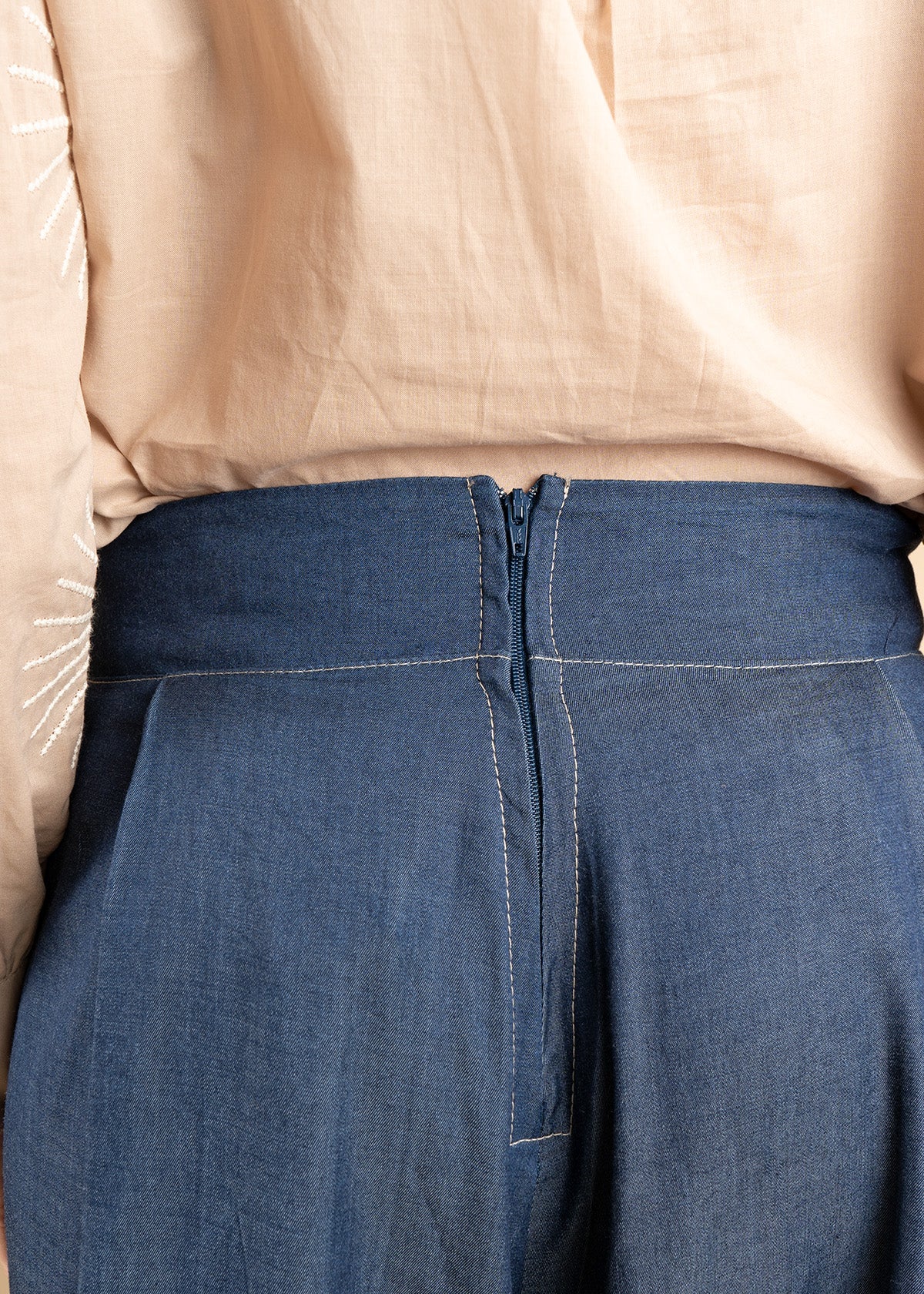 Pantalón tipo palazzo color azul 106349