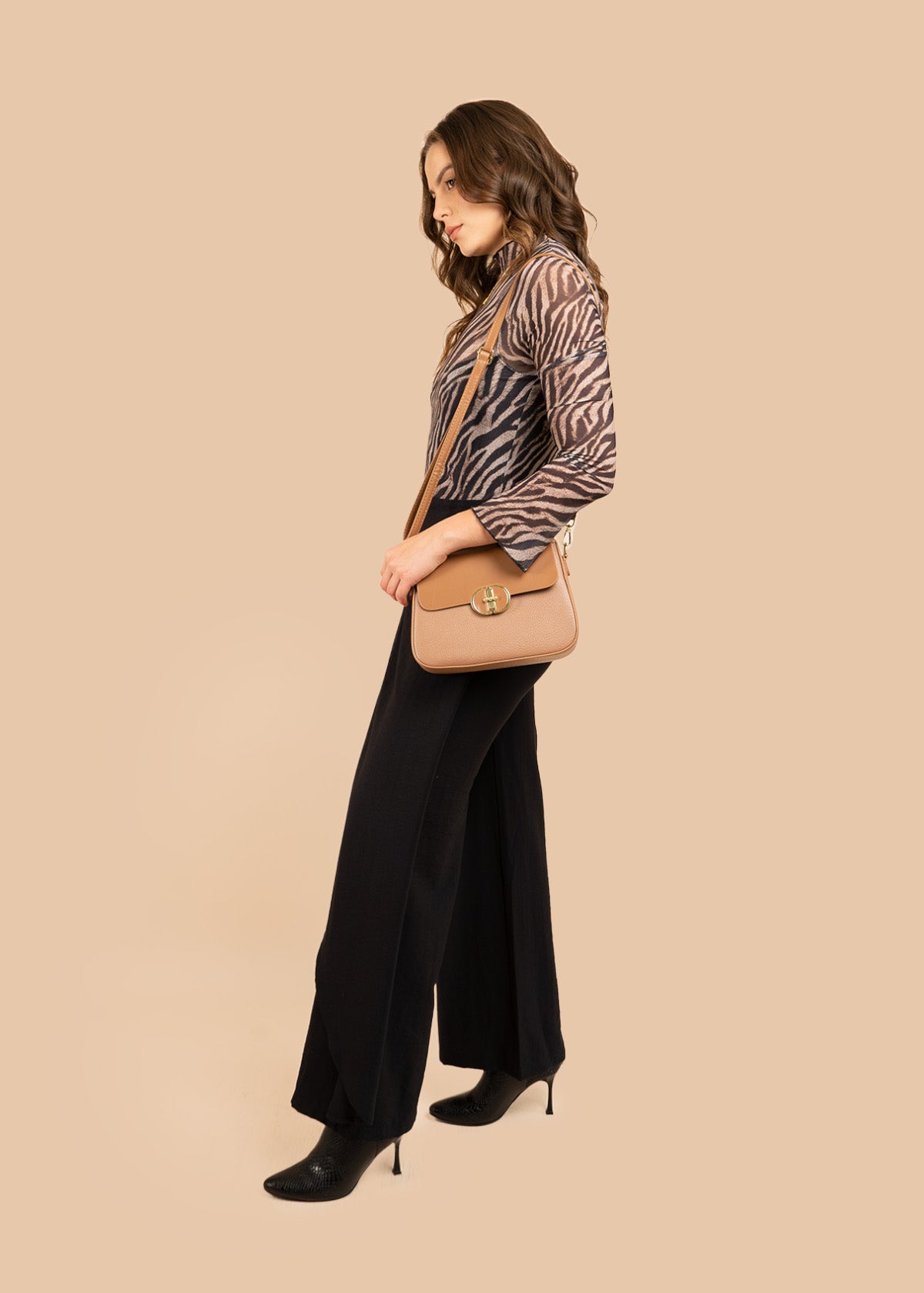 Body color negro con semitransparencia 106380