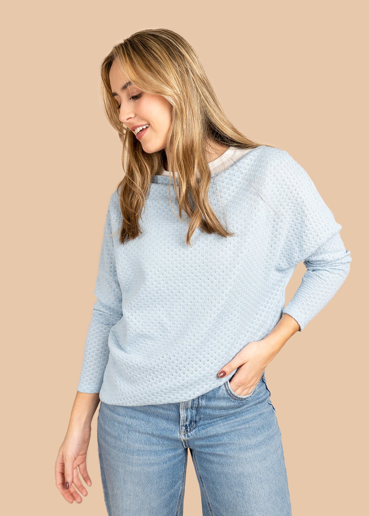 Blusa color azul claro tejida y manga larga 106389