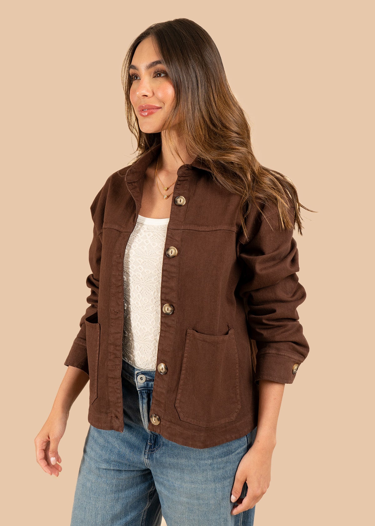 Chaqueta color chocolate con botones 106394