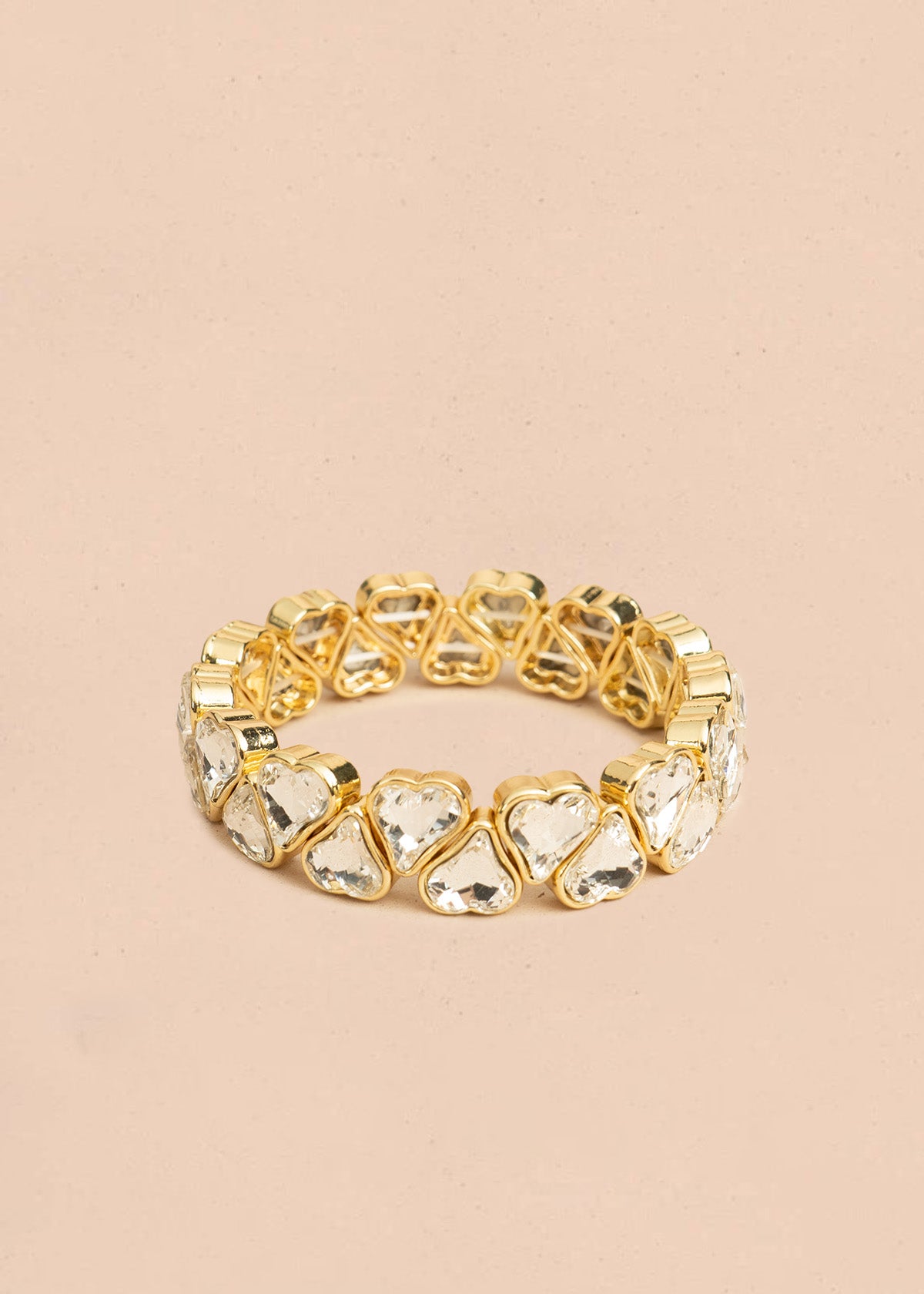Pulsera color dorado en eslabón de corazones 106400