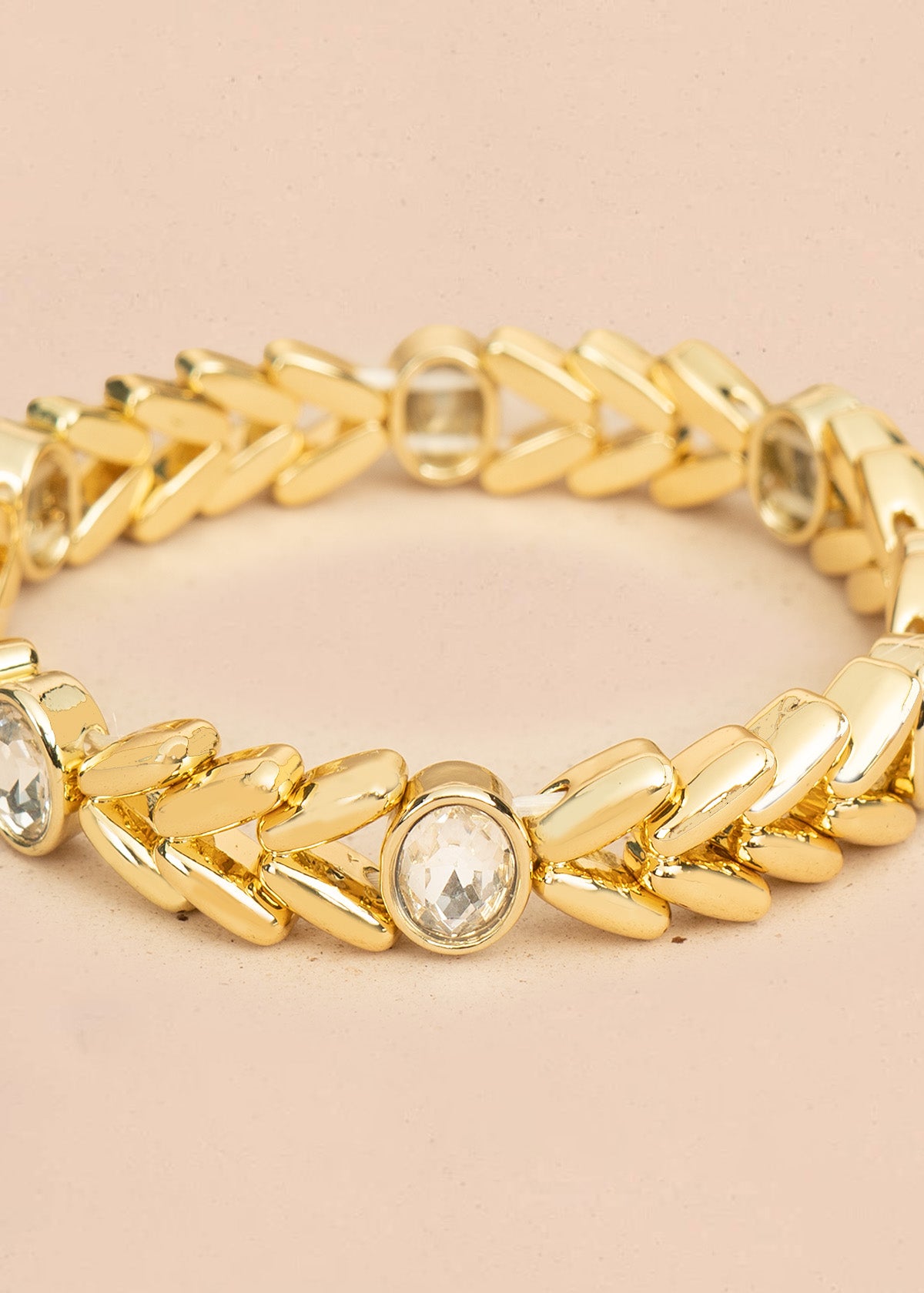 Pulsera color dorado en eslabón de espiga 106403
