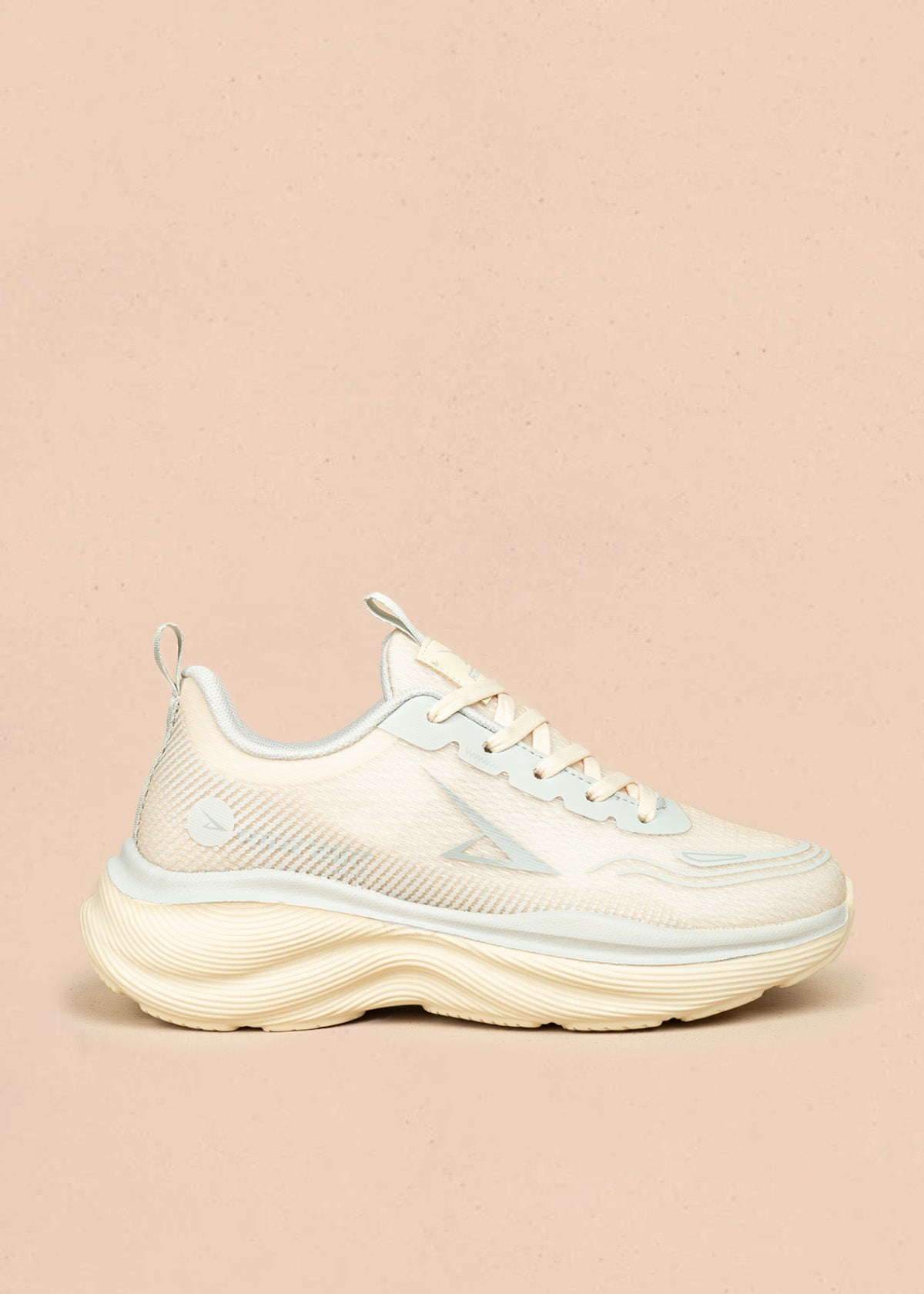 Tenis deportivos color beige 106445