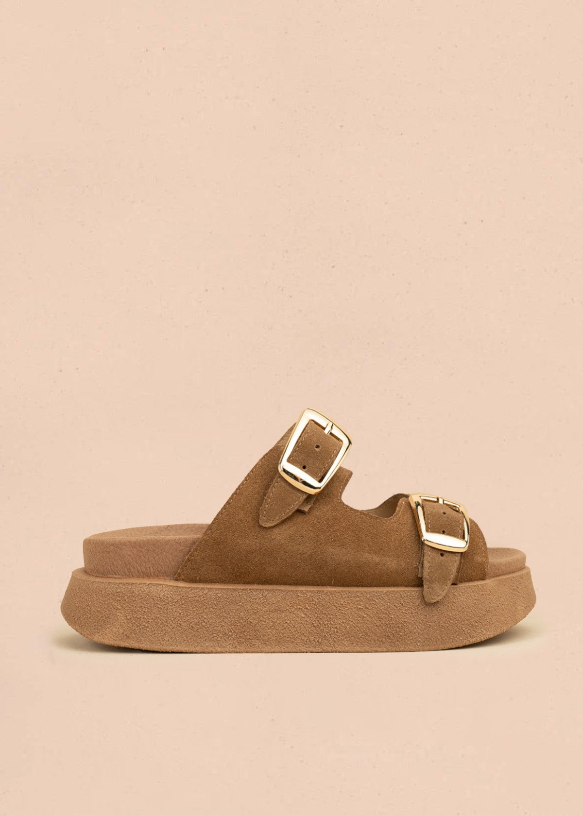 Sandalias planas de cuero carnaza color miel con doble hebilla 106522