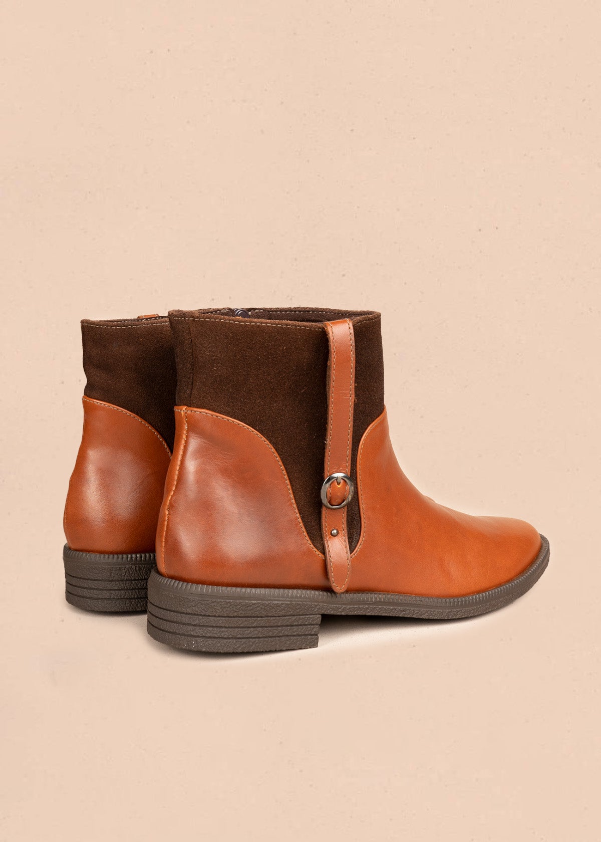 Botas en cuero color miel 106543
