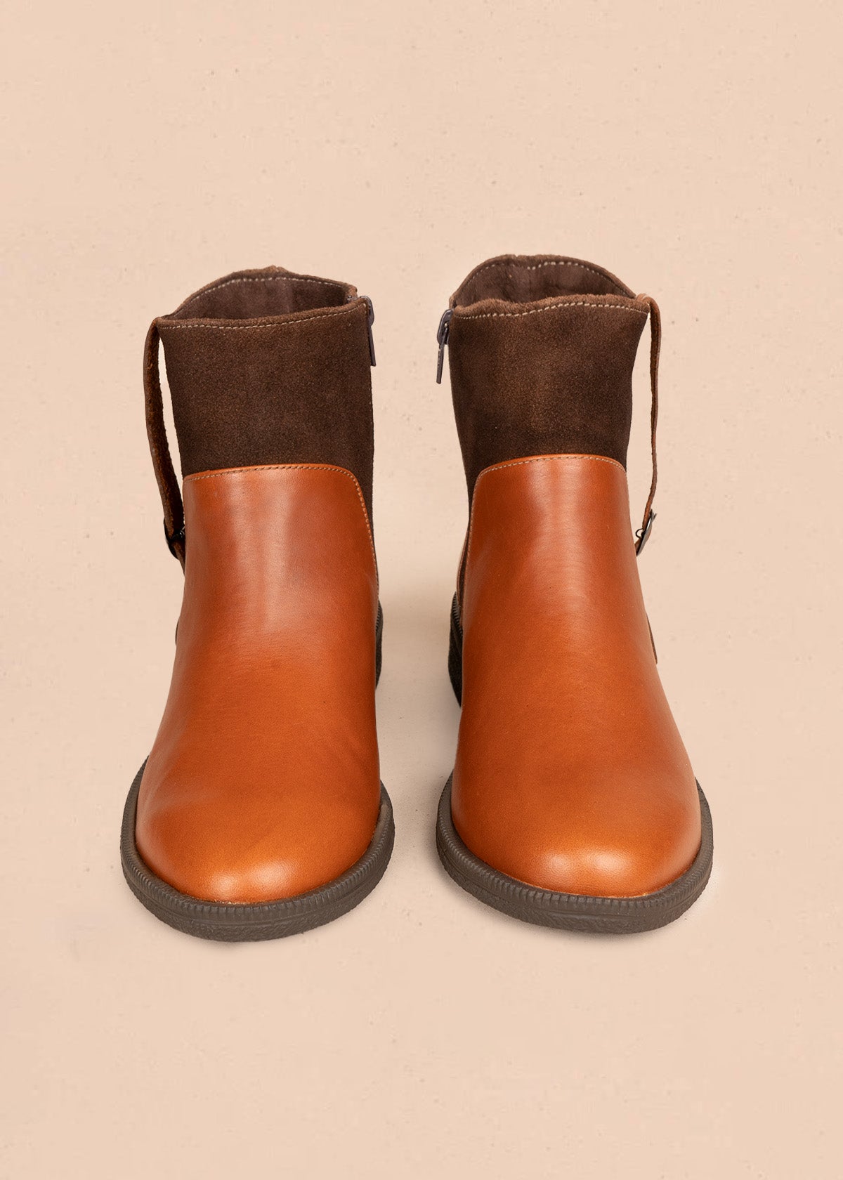 Botas en cuero color miel 106543