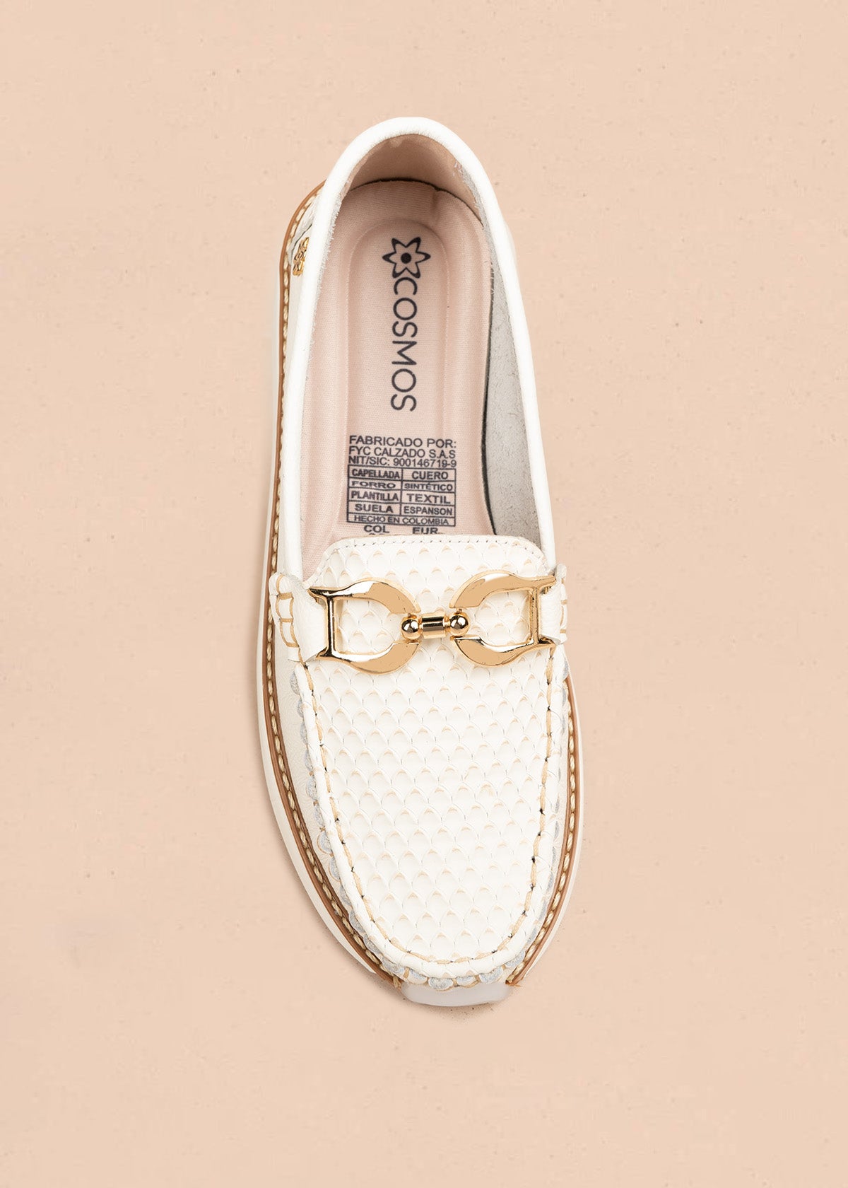 Mocasines de cuero color talco con detalle dorado y suela chunky 106551
