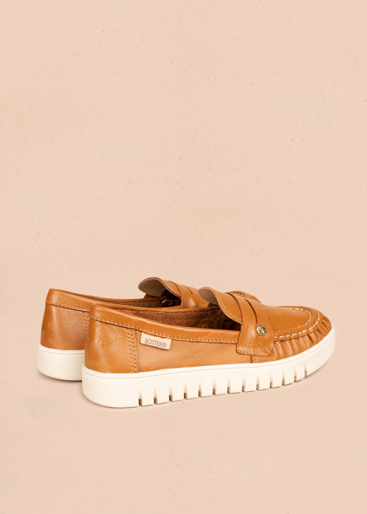 Mocasines de cuero en color miel 106567