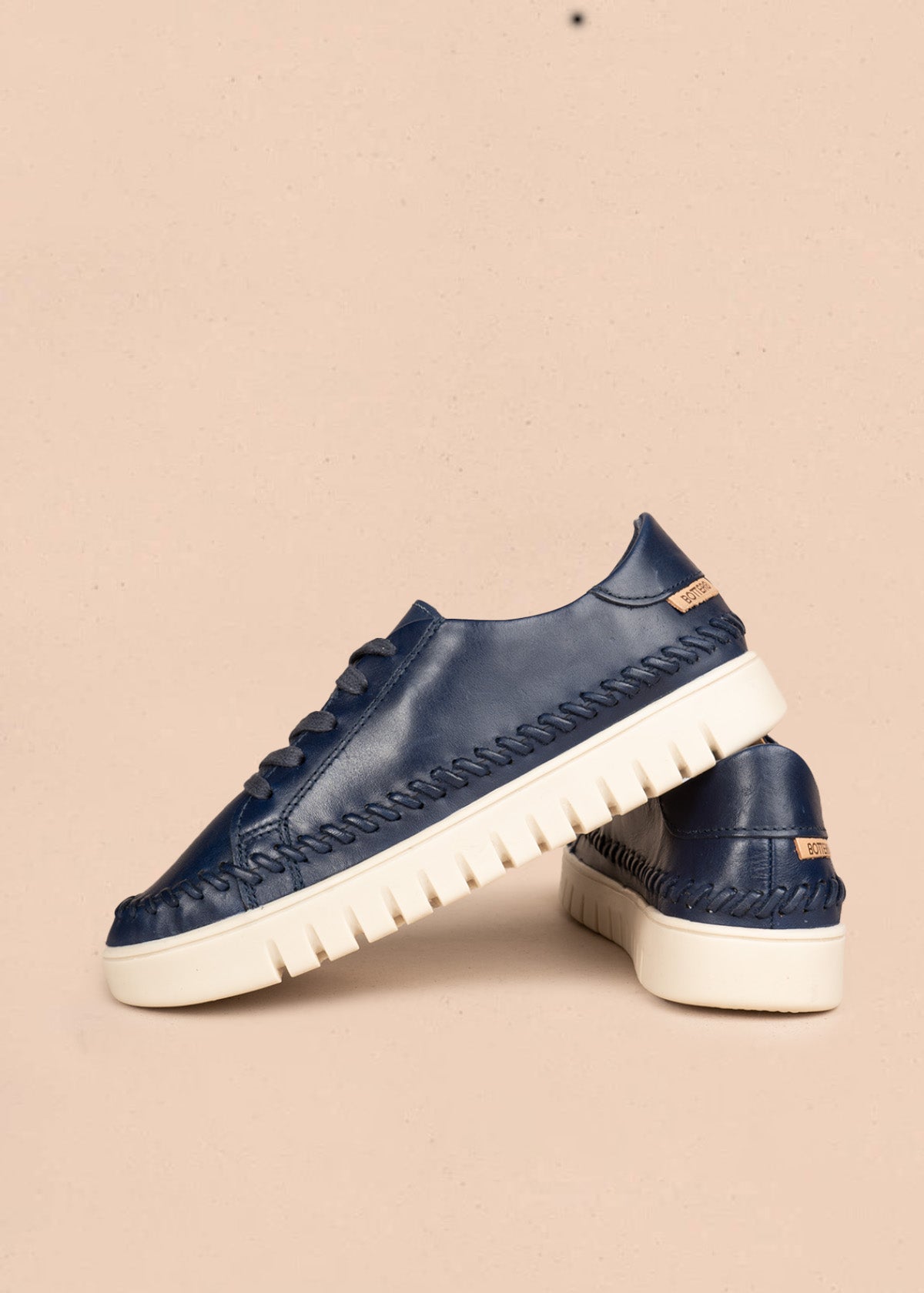 Zapatos con atadura en cuero color azul 106568