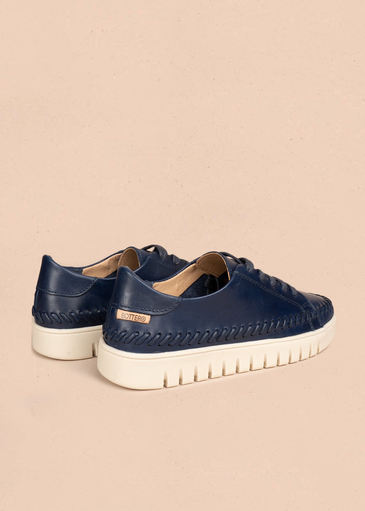 Zapatos con atadura en cuero color azul 106568