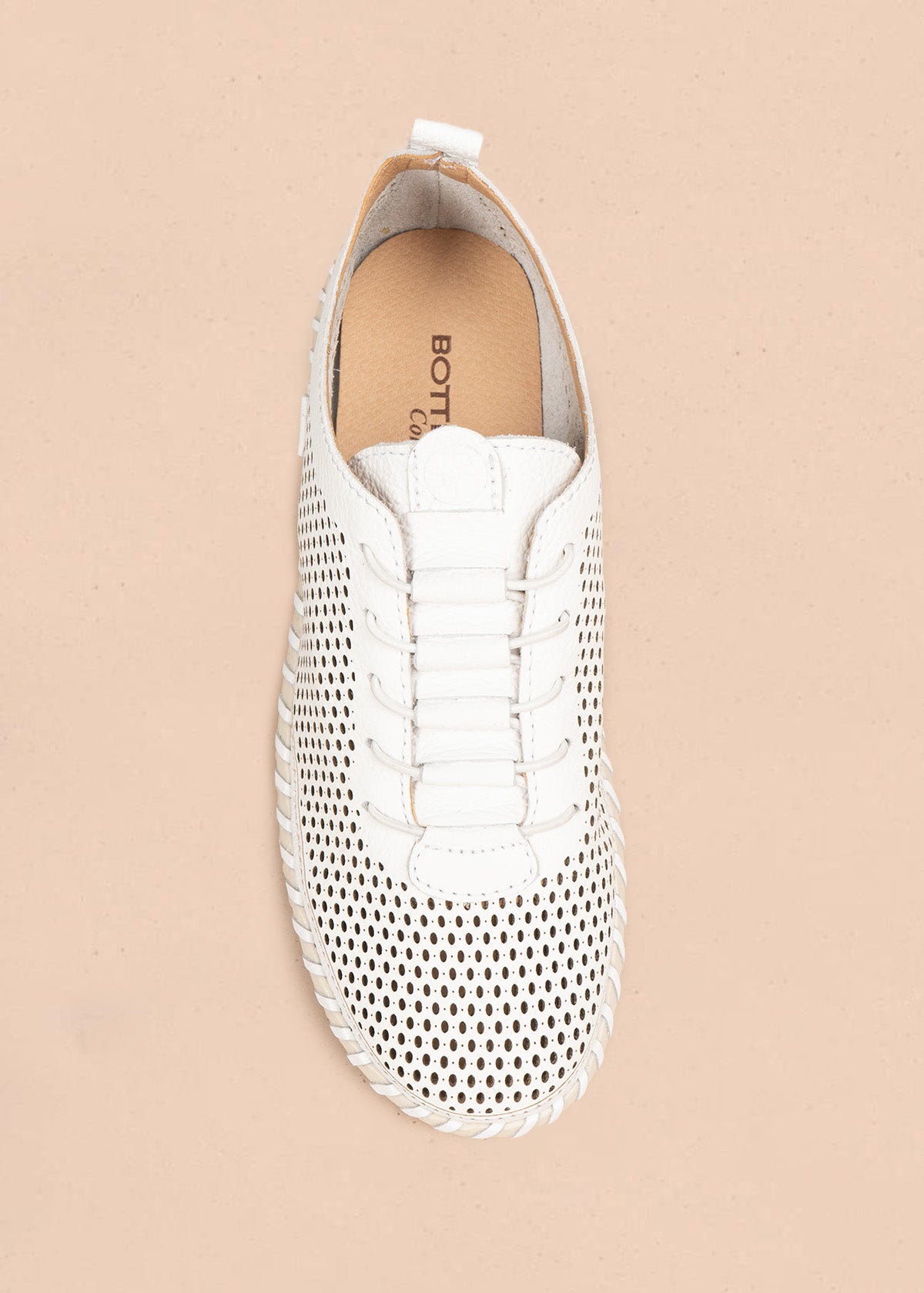 Zapatos con atadura en cuero color blanco 106571