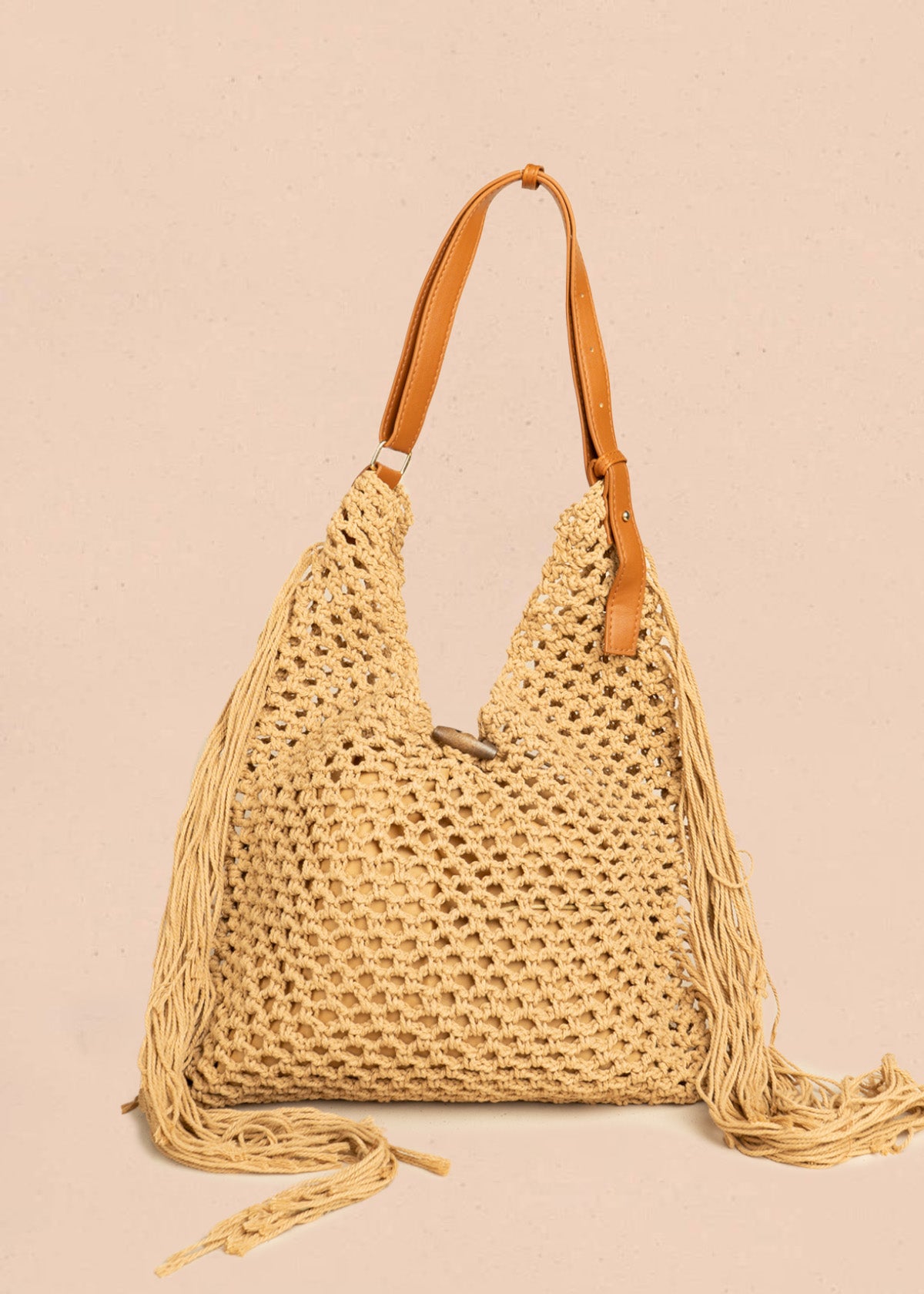 Bolso tipo tula color caqui con flecos y silueta hobo 106572