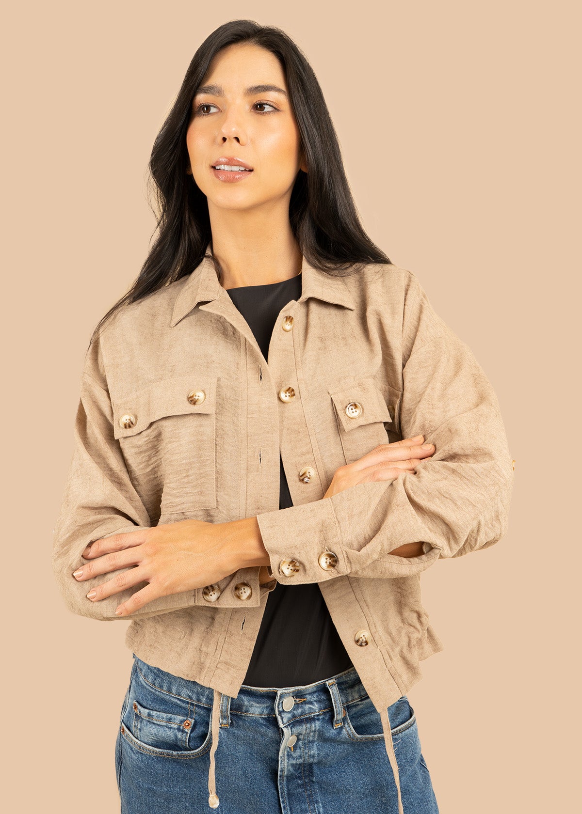 Chaqueta color camel con bolsillos delanteros 106584