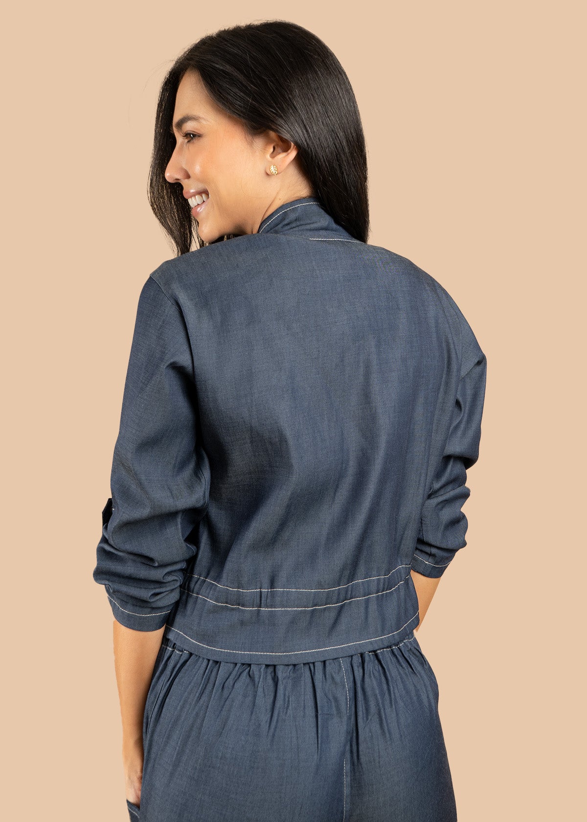 Chaqueta color azul tipo denim 106593