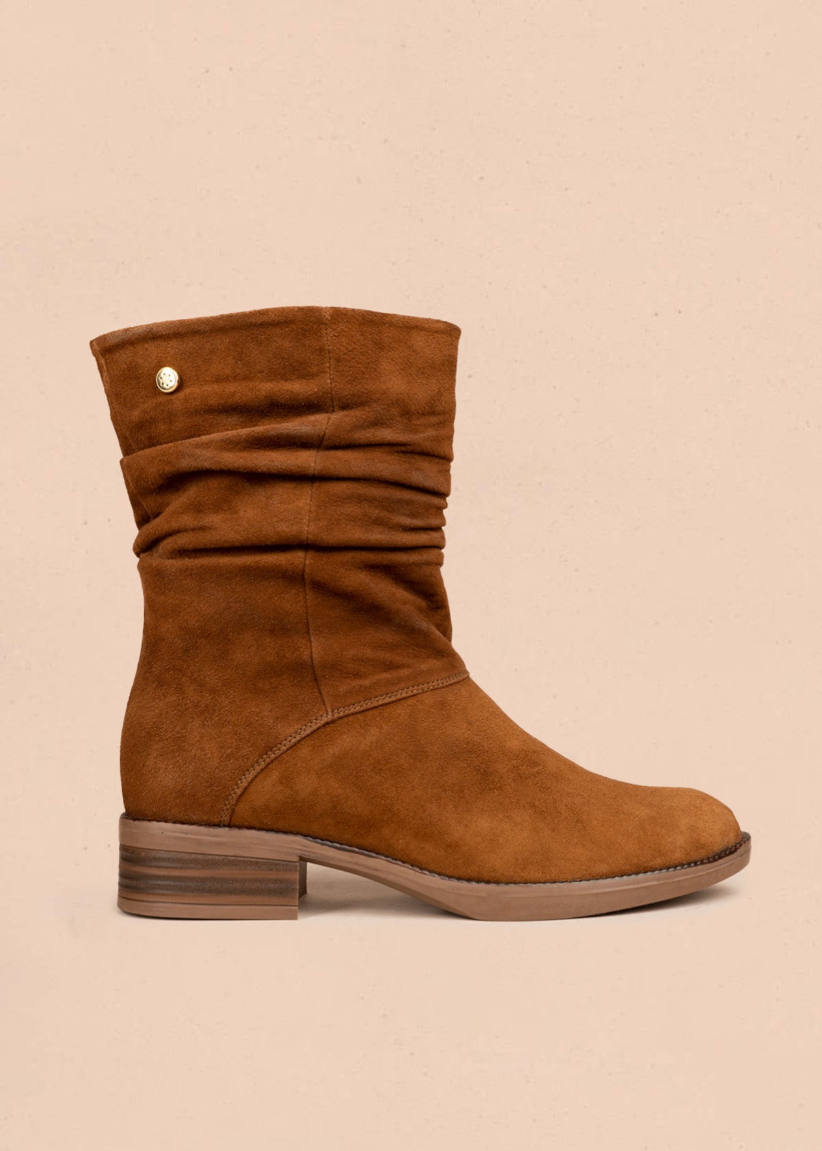Botas en cuero color café con frunce 106610