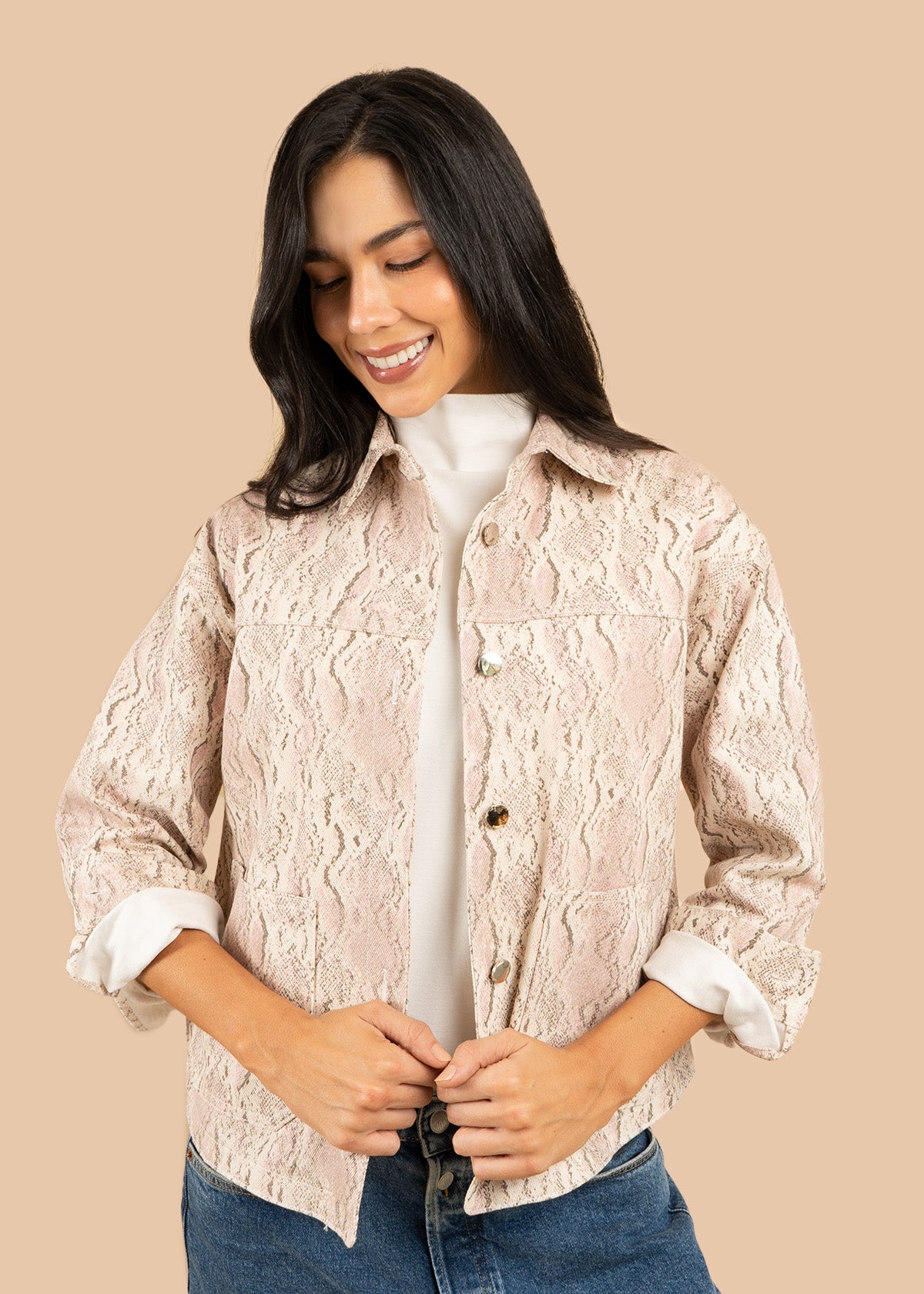 Chaqueta color rosa con efecto veteado 106614