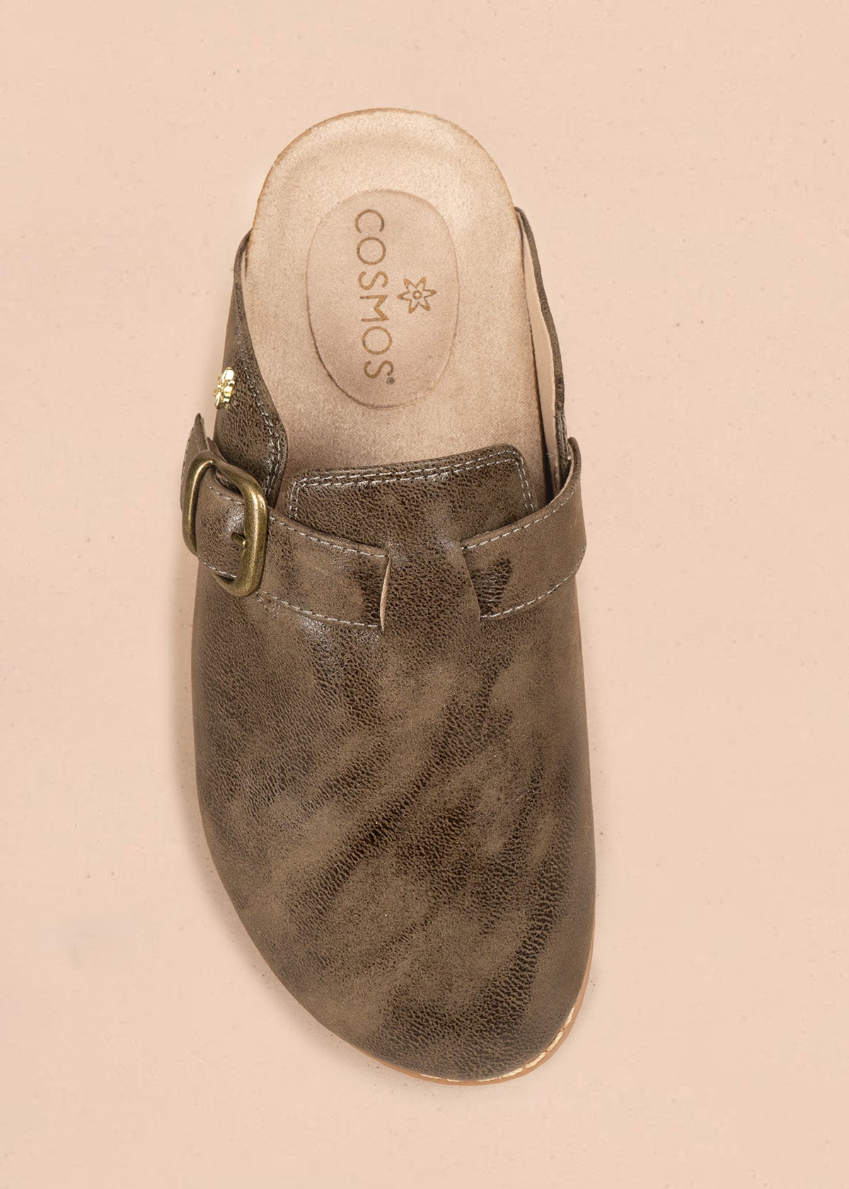 Zuecos en cuero color verde tipo mule con correa 106620