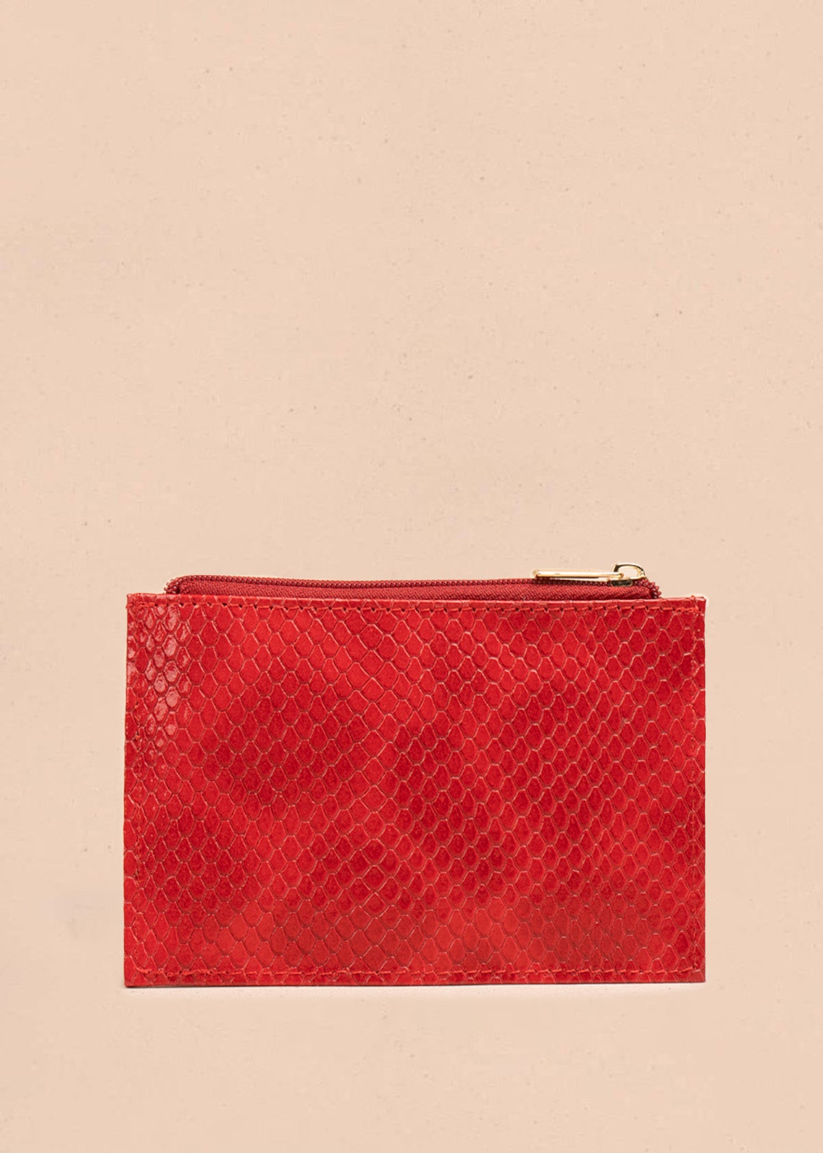 Portadocumentos en cuero color rojo con textura pitón 106642