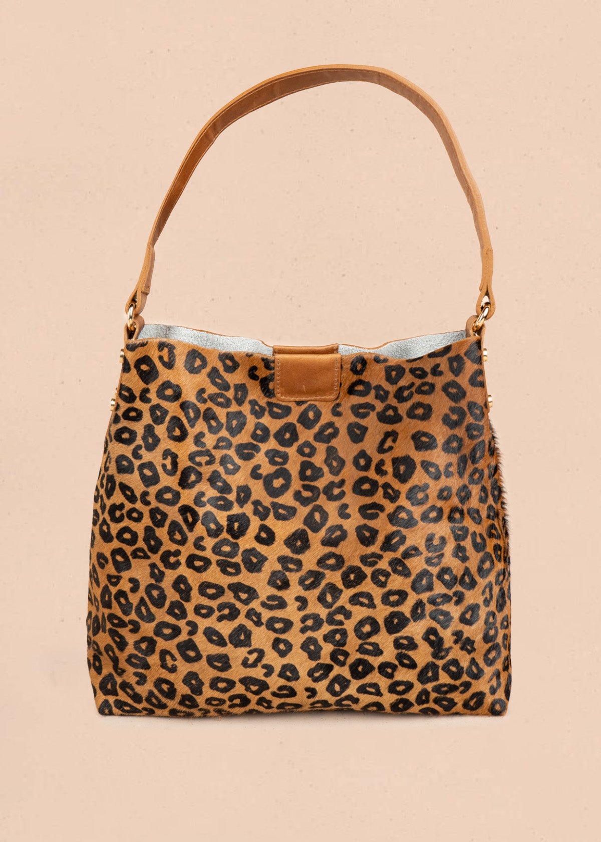 Bolso shopping de cuero tabaco con estampado pelo de vaca 106647