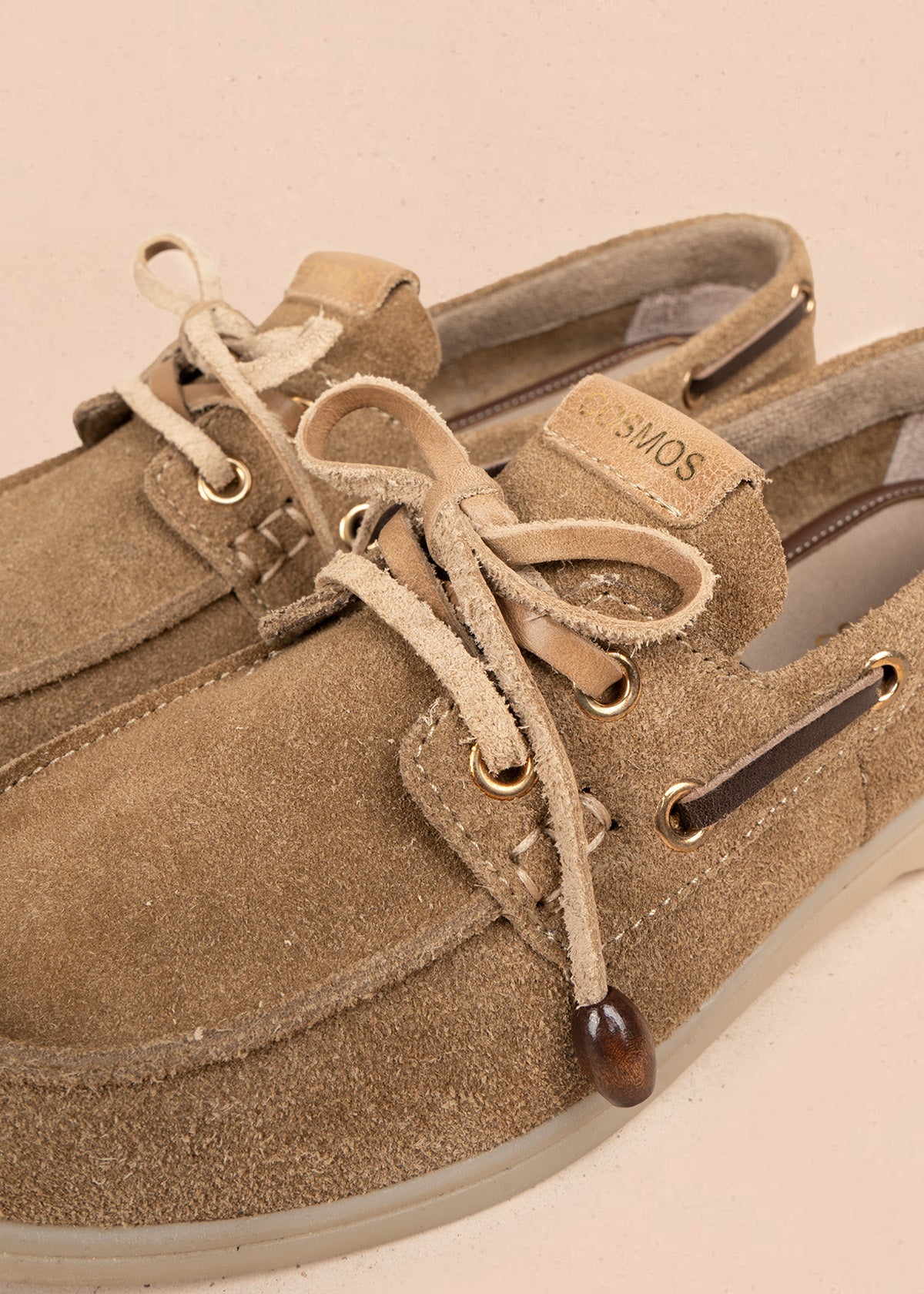 Mocasines de cuero carnaza color arena 106655