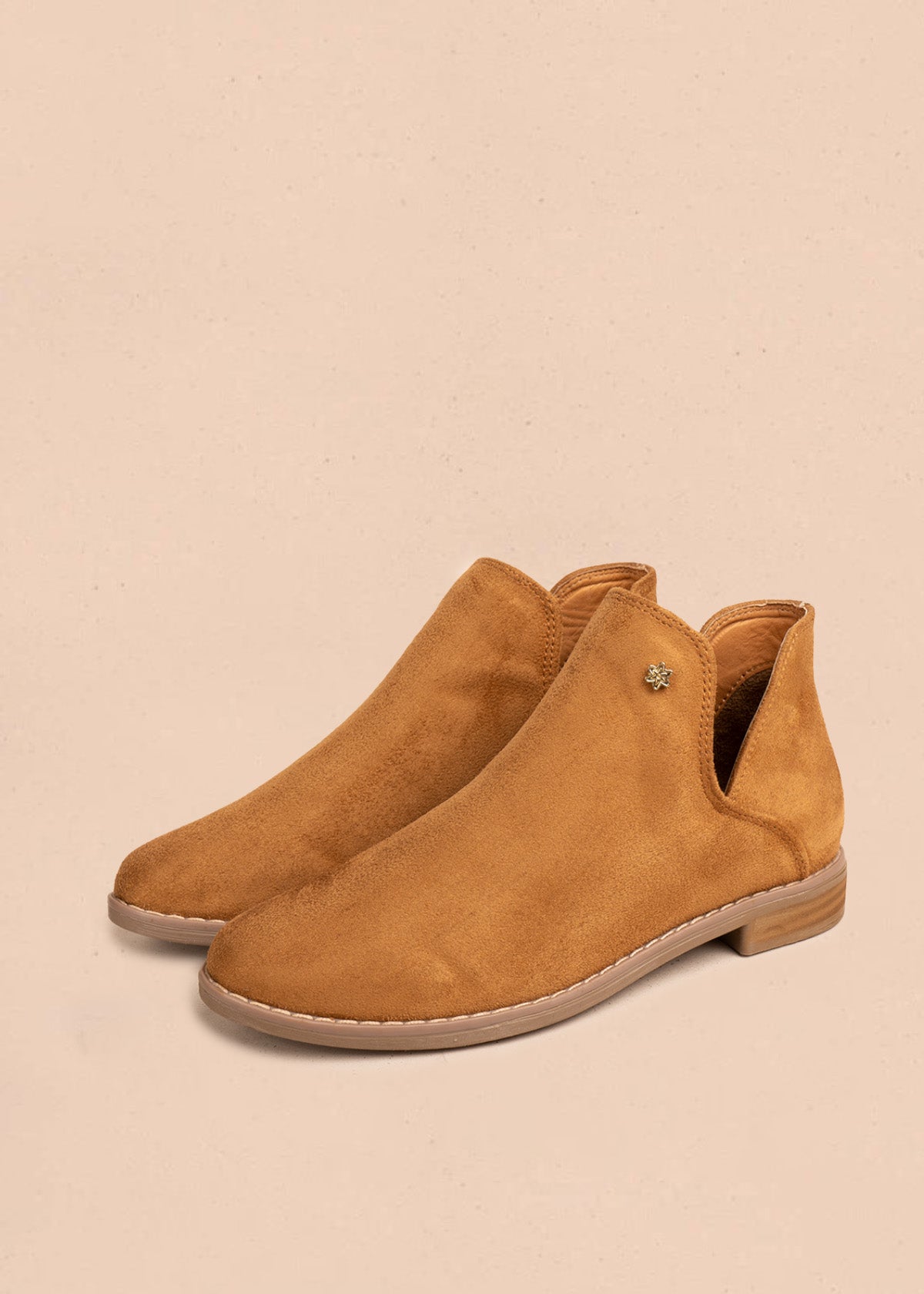 Botines color miel de gamuza sintética 106663