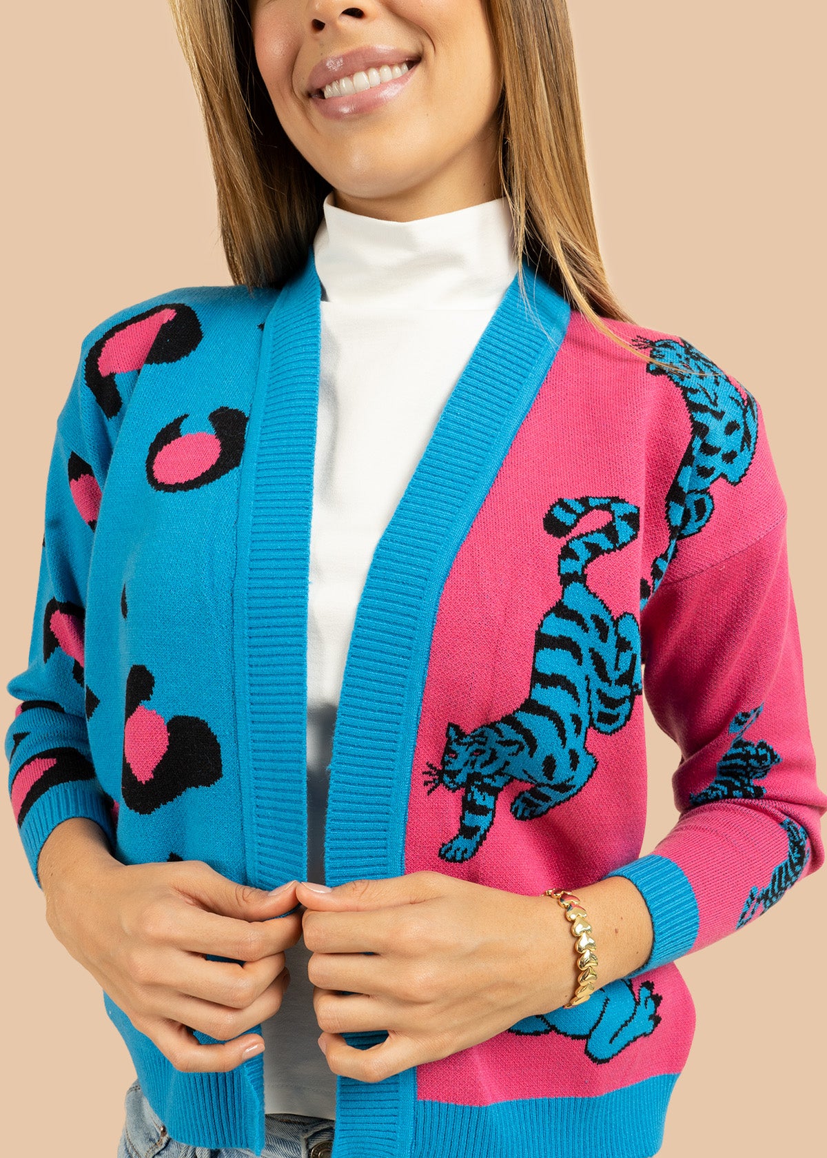 Saco tejido color azul con diseño de tigre 106684