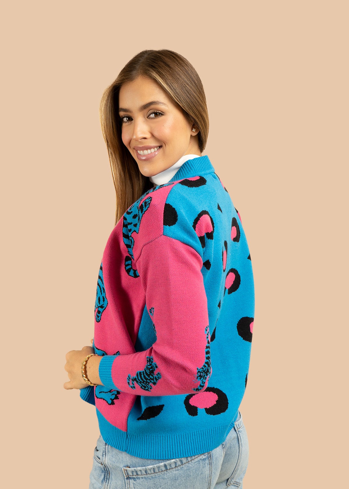 Saco tejido color azul con diseño de tigre 106684