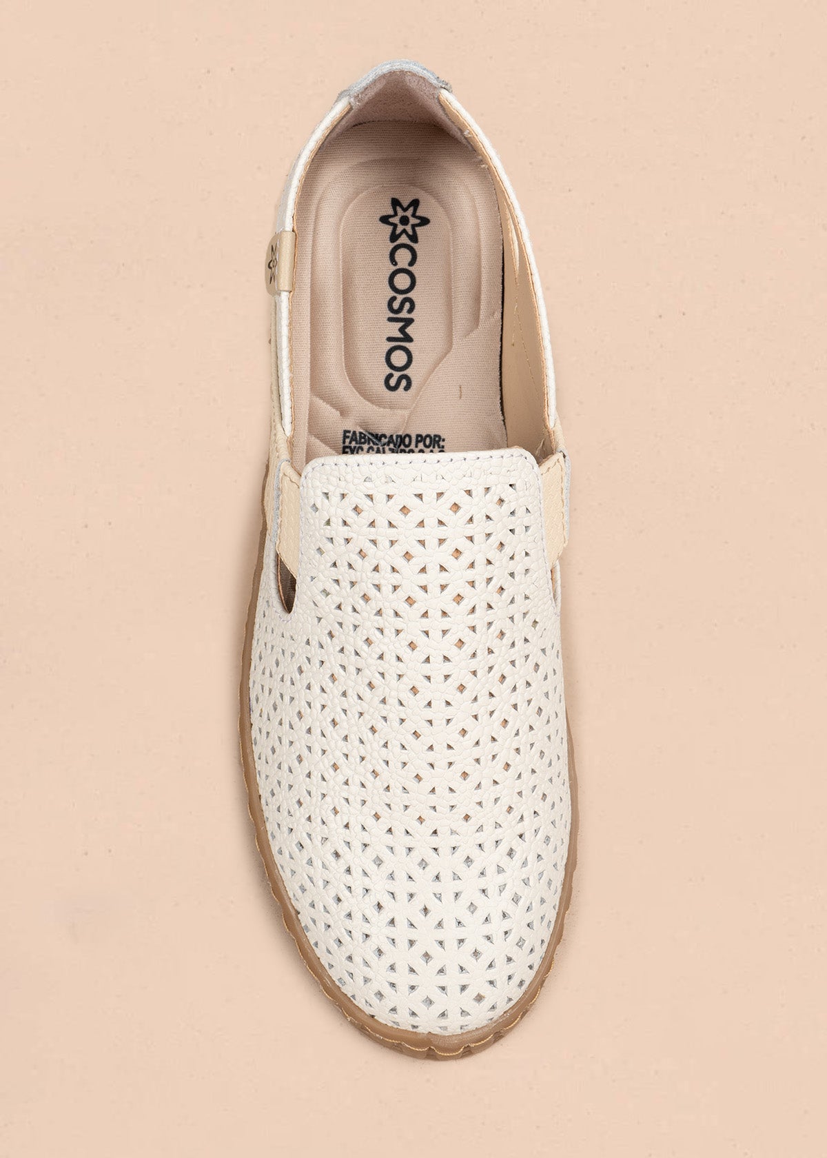 Zapatos de cuero perforado color beige con panel texturizado tipo cocodrilo 106692