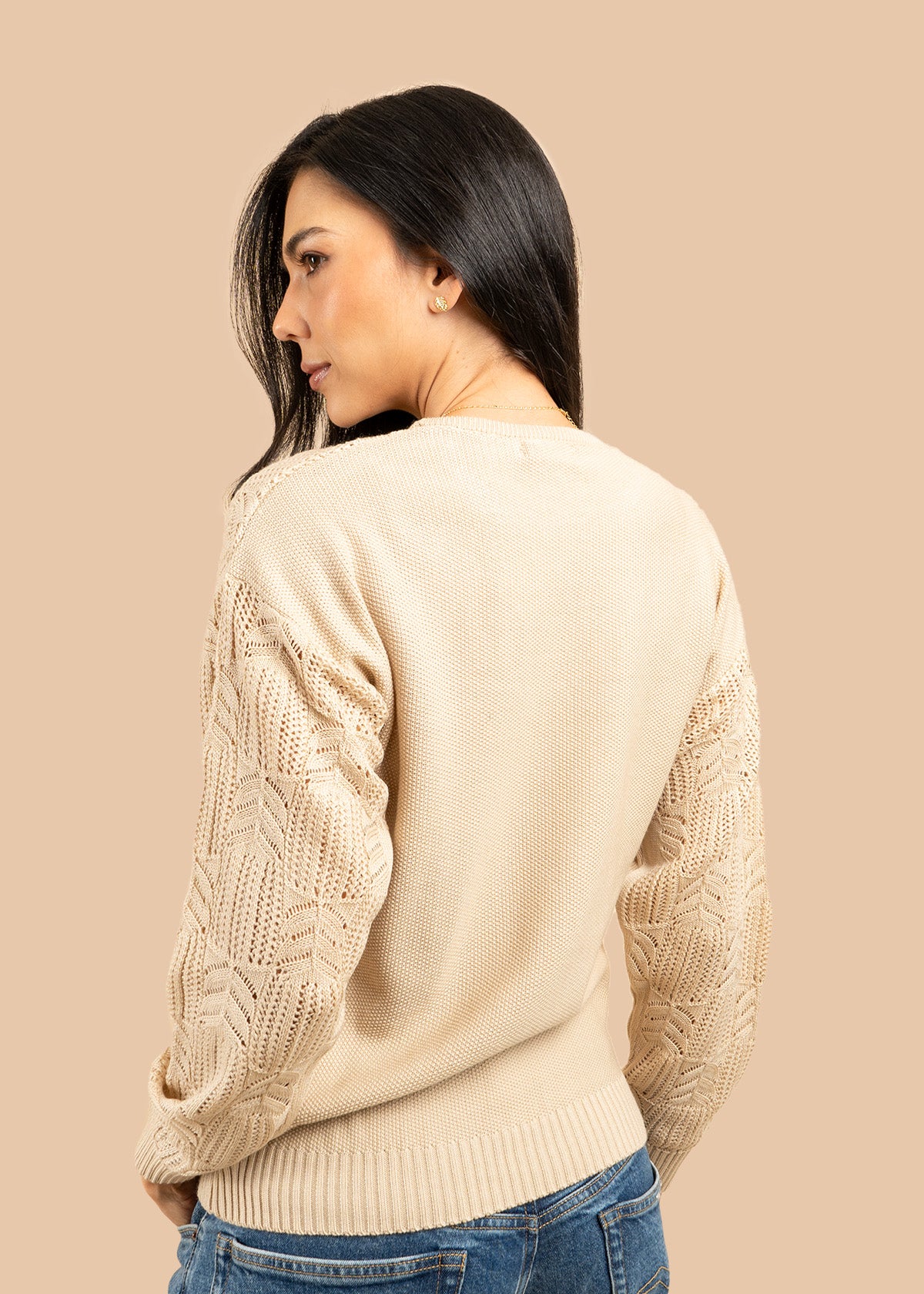 Buzo color beige tejido calado hojas 106756