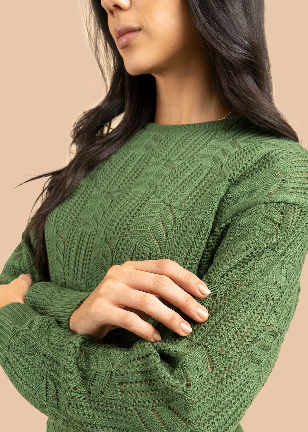 Buzo color verde tejido calado hojas 106756