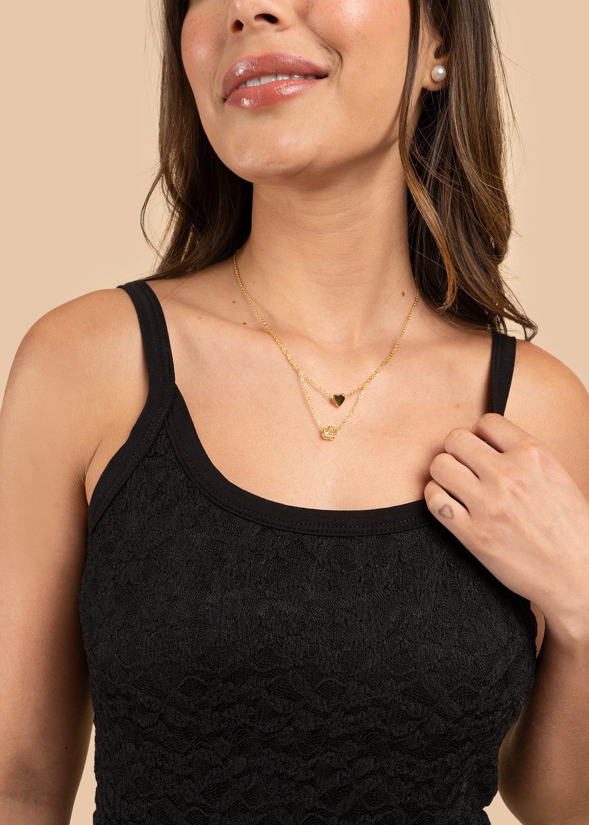 Blusa de encaje color negro con tirantes 106764