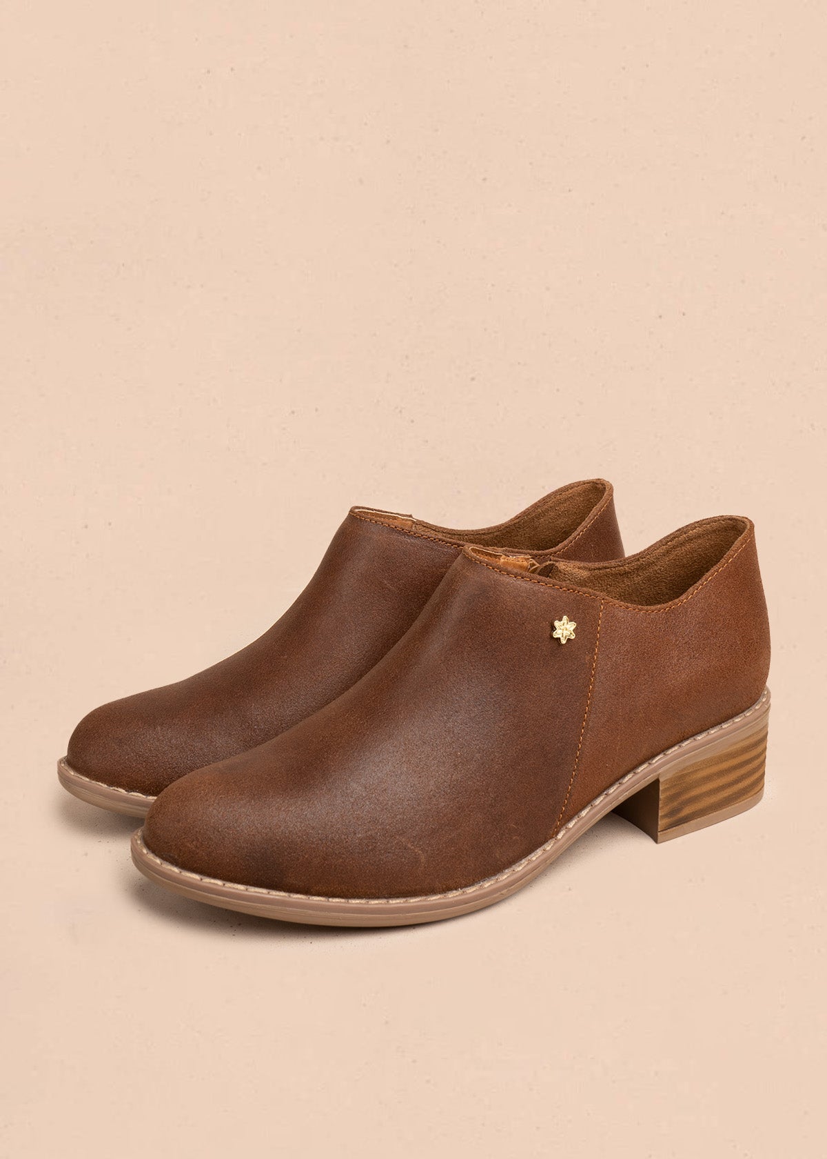 Botines de cuero color miel con cierre lateral 106767
