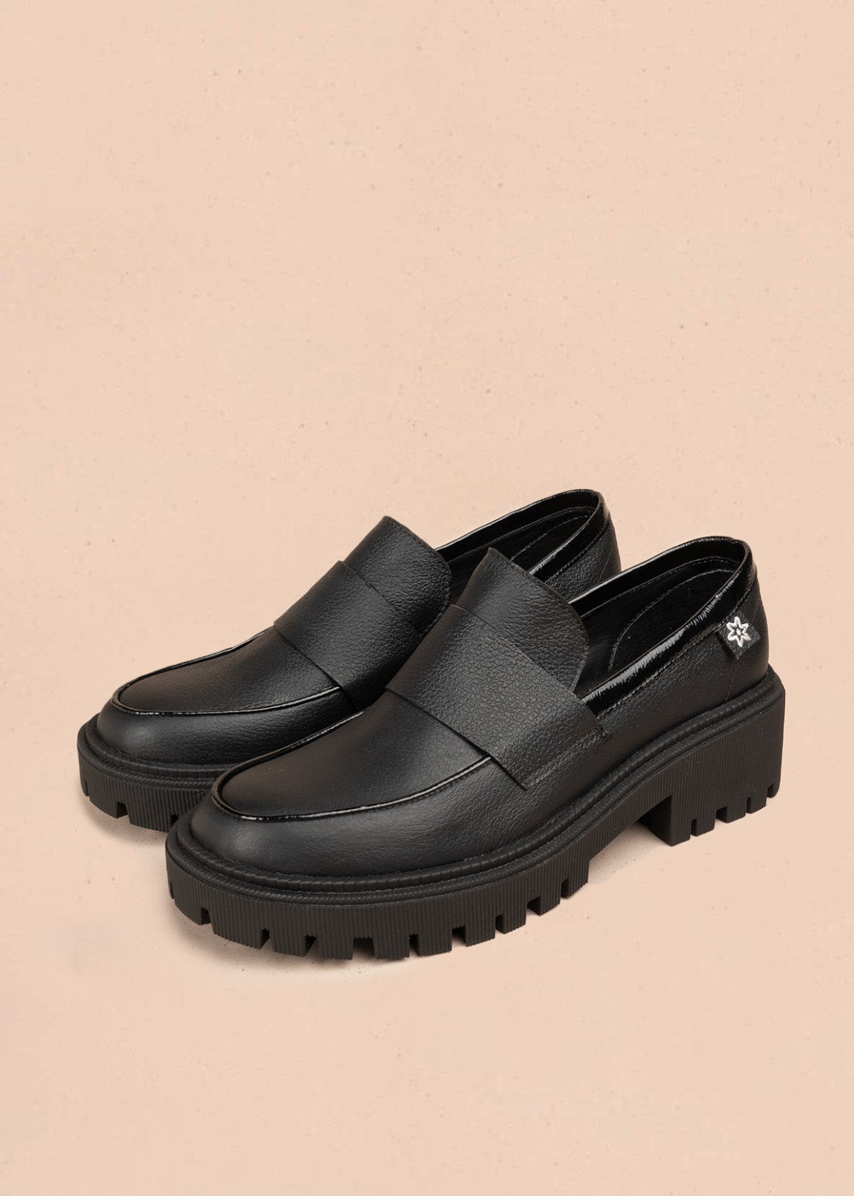 Mocasines de cuero negro 106772