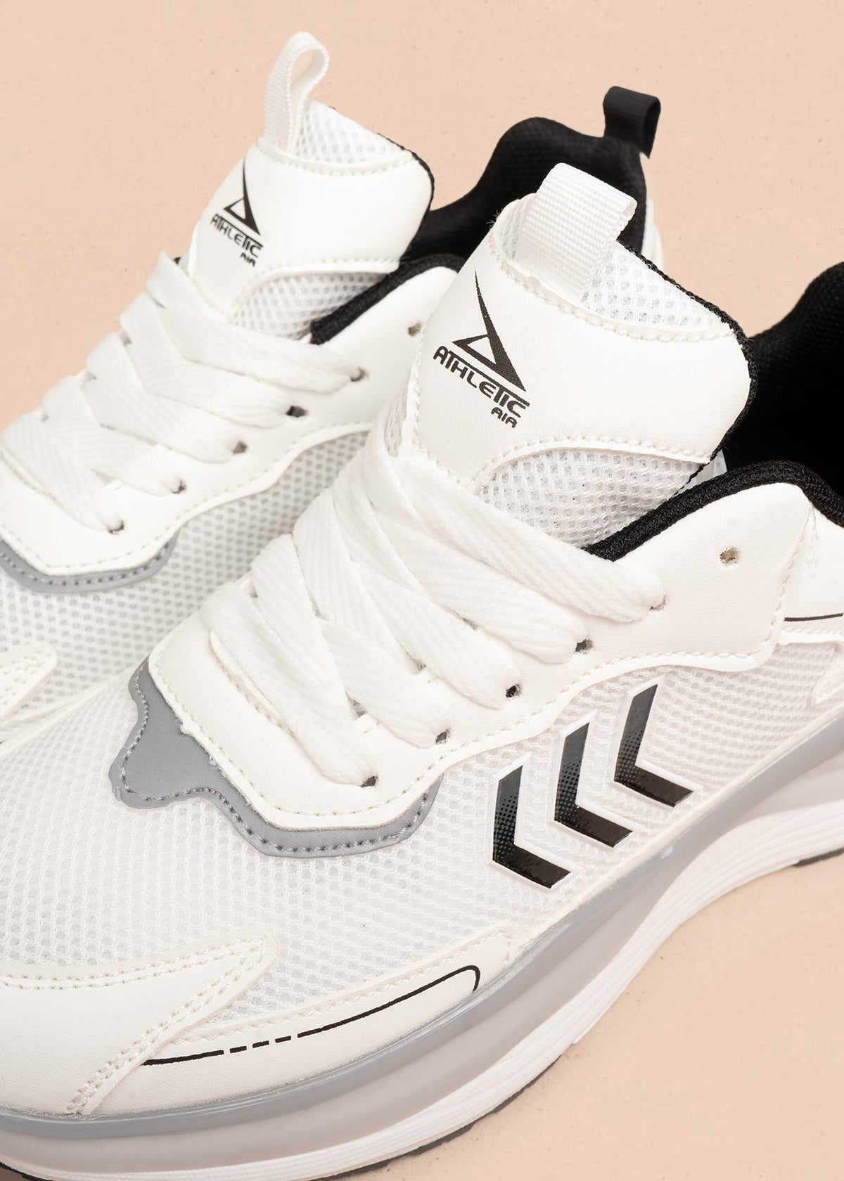 Tenis deportivos blancos con suela cámara de aire 106773
