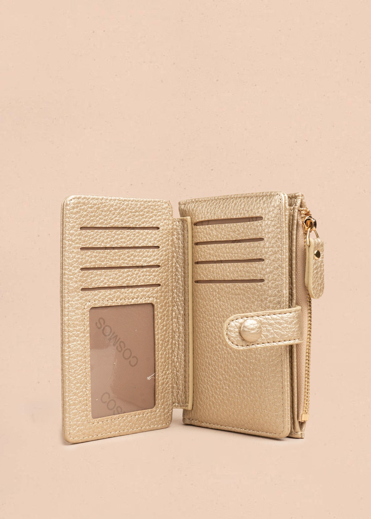 Billetera grande color champaña con broche y logo dorado COSMOS 106782