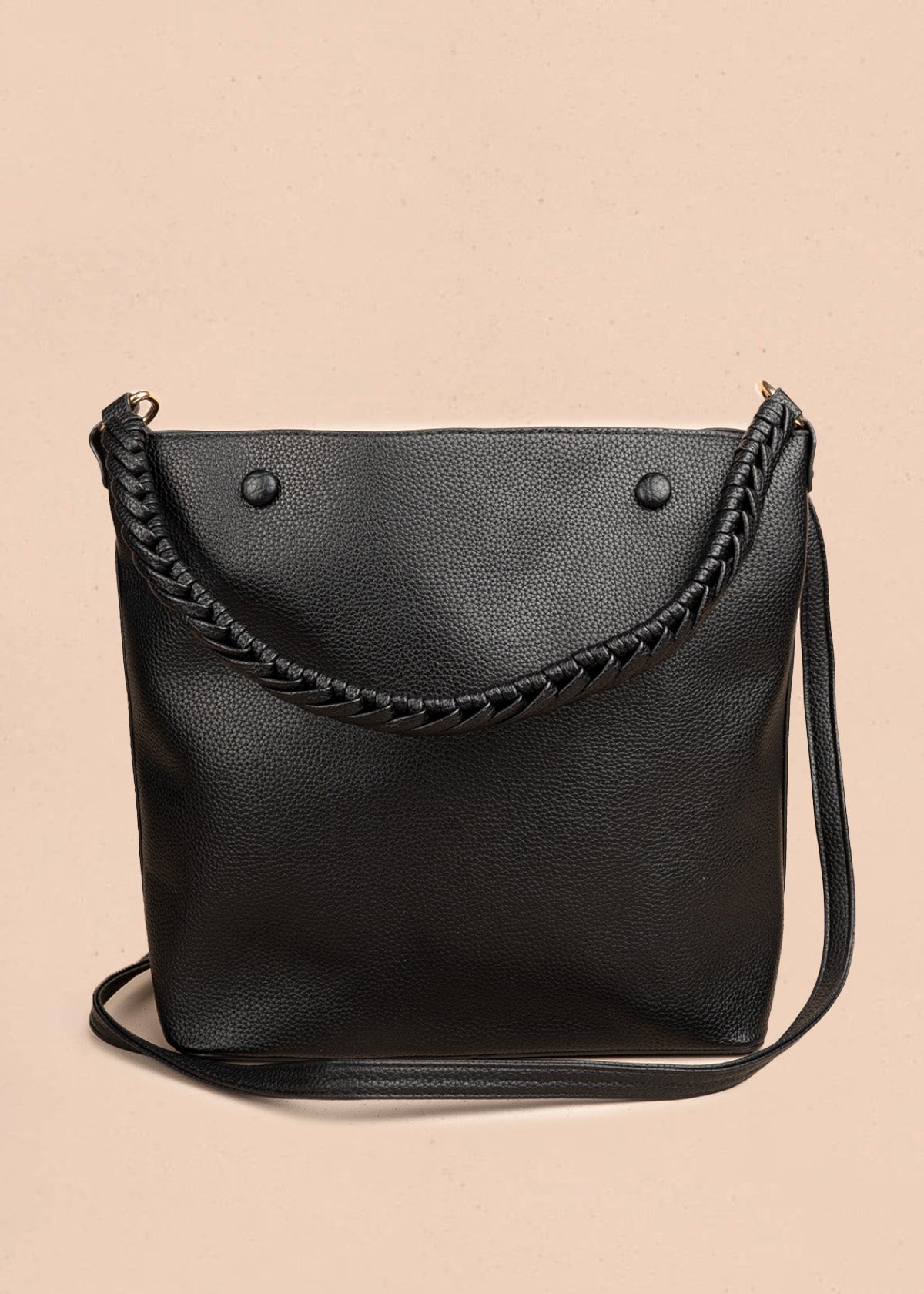 Bolso tipo cartera color negro 106786