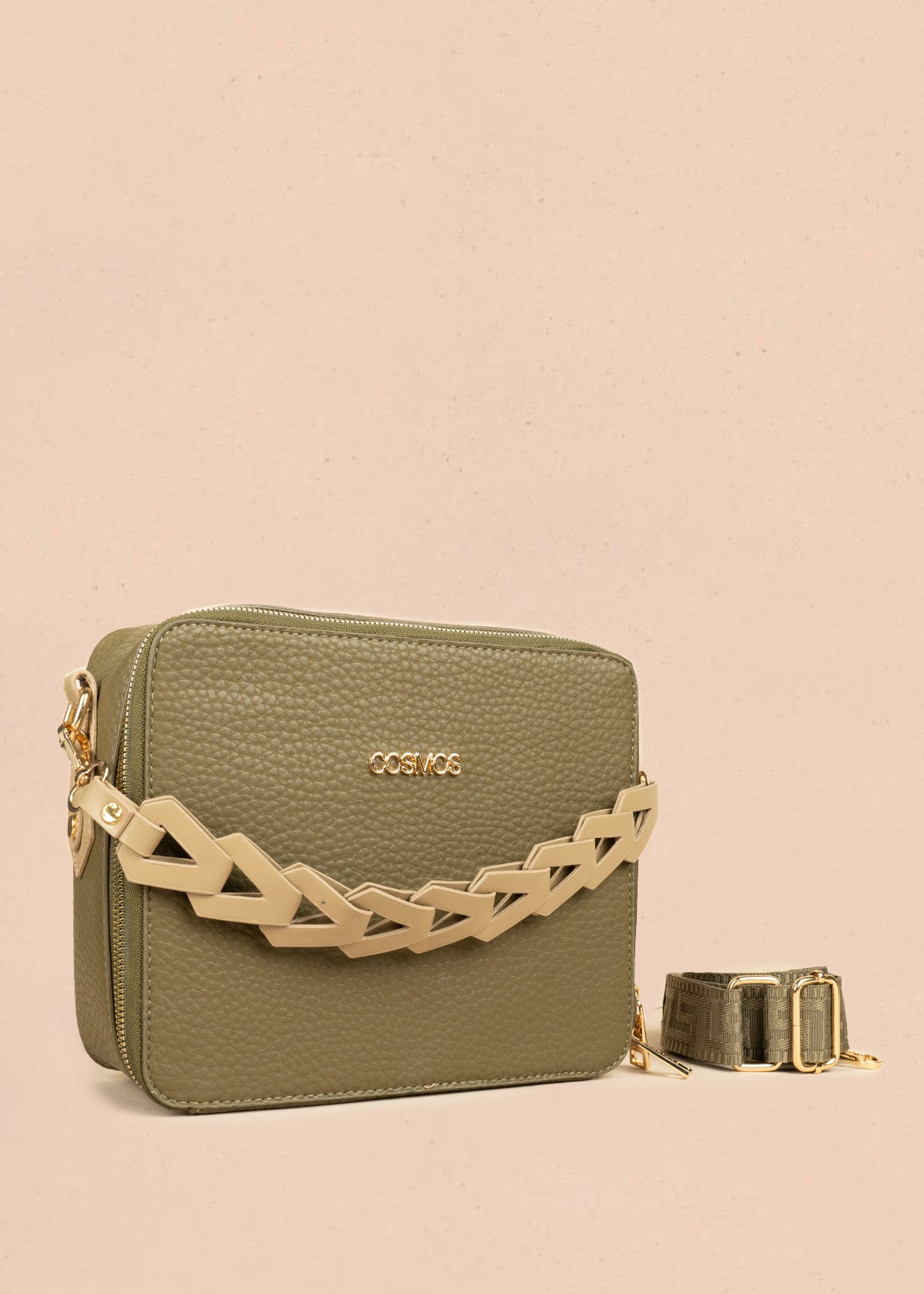 Bolso manos libres color verde texturizado 106787
