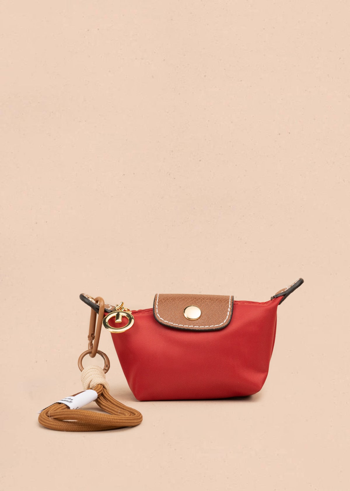 Monedero color rojo con solapa decorativa 106805