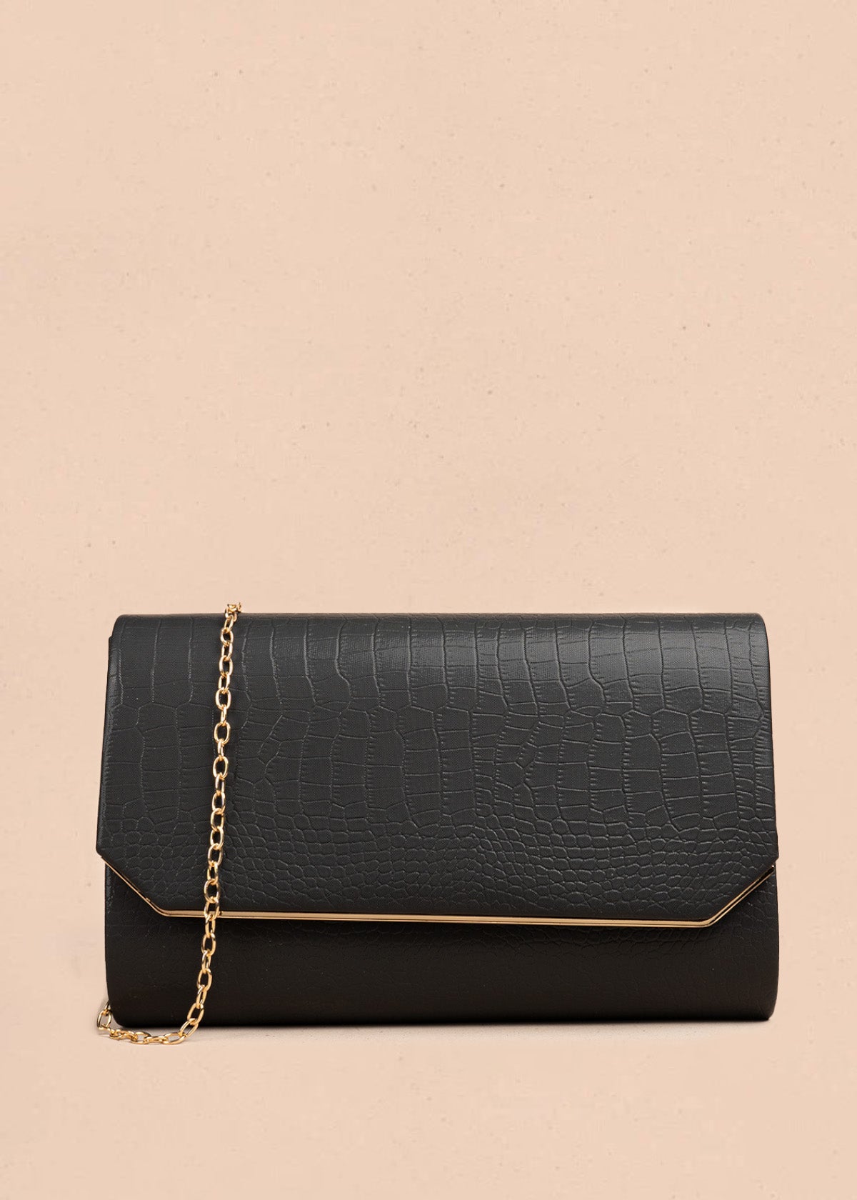 Bolso de fiesta color negro con textura croco 106806
