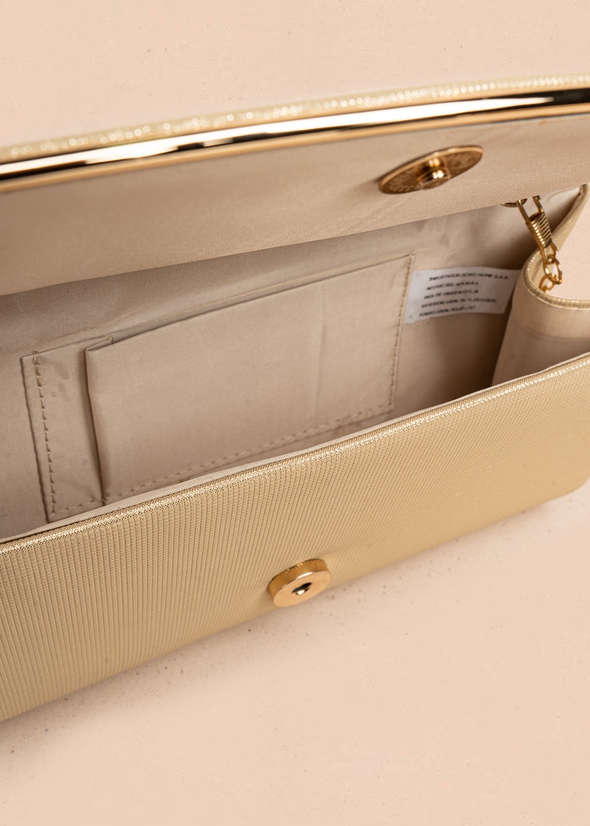 Bolso de fiesta color dorado con detalle dorado 106807