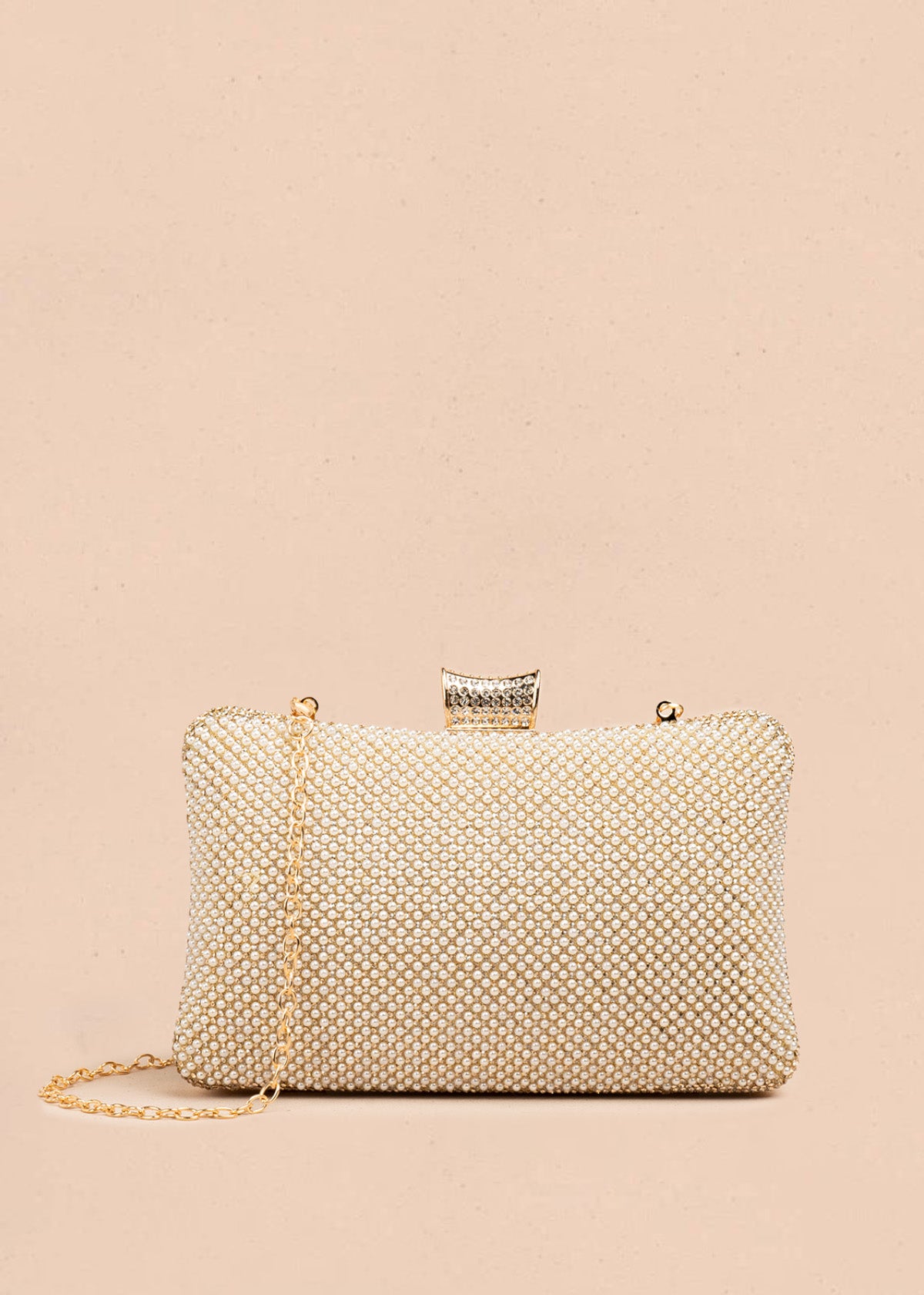Bolso de fiesta color dorado con detalle de pedrería  106808