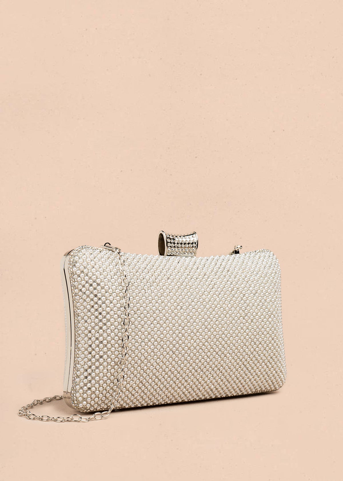 Bolso de fiesta color plata con detalle de pedrería 106808