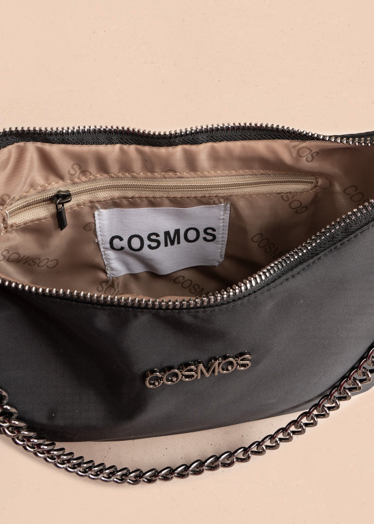 Bolso manos libres color negro con cadena 106841